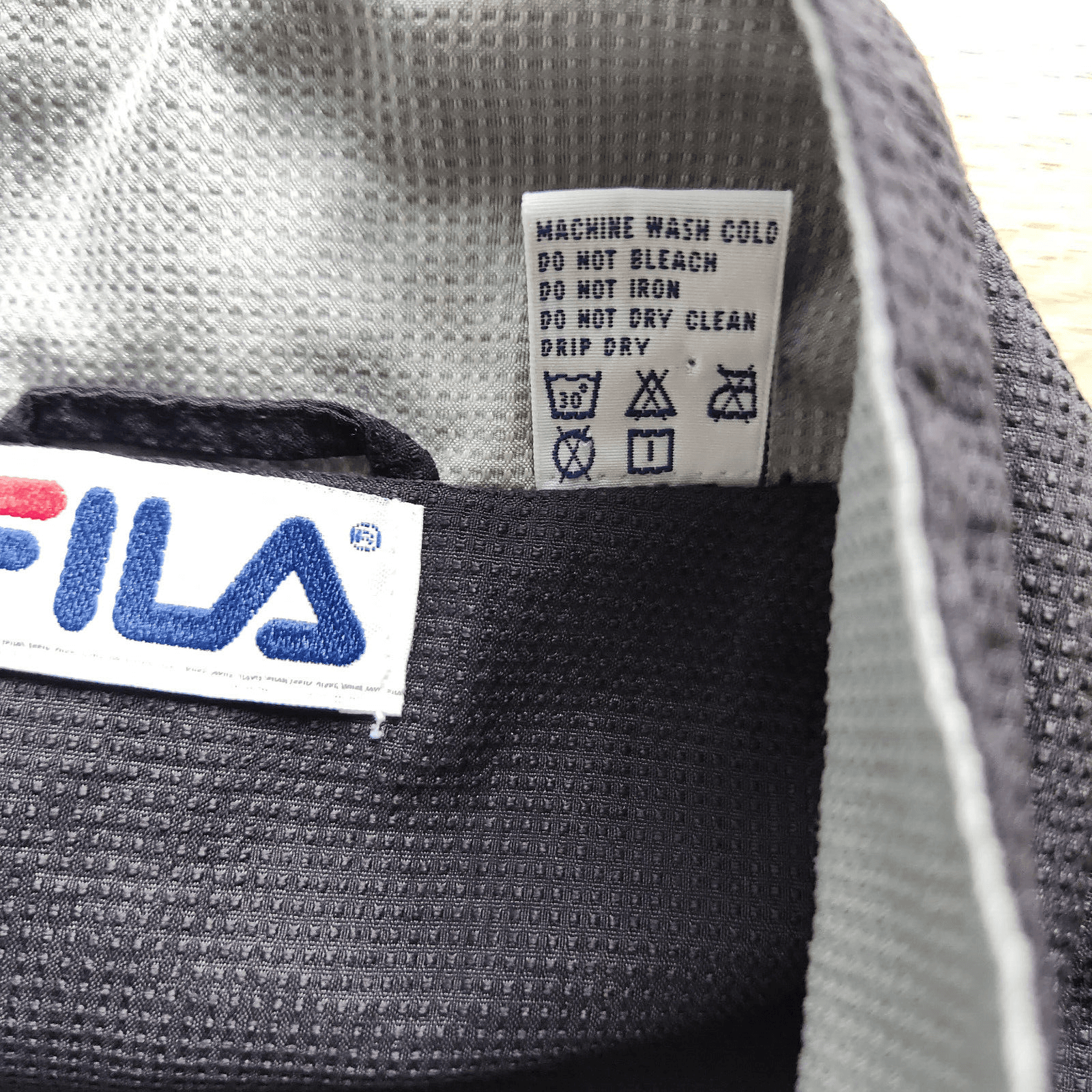 Vintage FILA Embroidered Logo Windbreaker Jacket Full-Zip Pocket Black Men L - Thumbnail 5