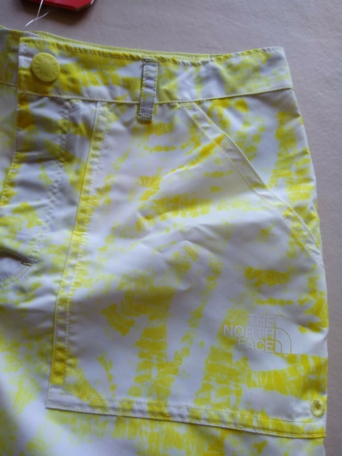 NWT THE NORTH FACE Girl UPF50 Flashdry Hiking/Swimming Shorts Yellow L(14/16)$40 - Thumbnail 2