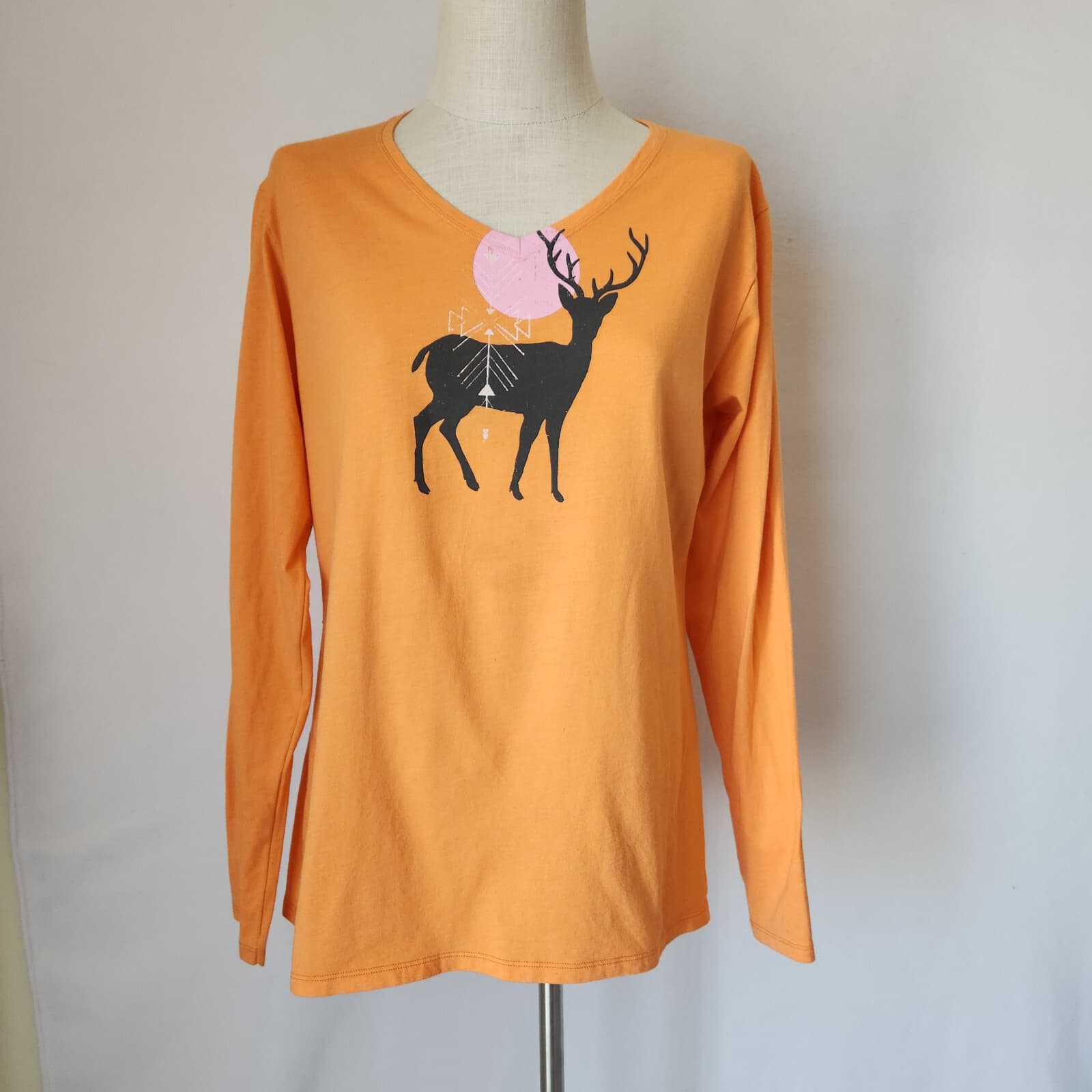 Mountain Hardwear Deer Graphic V-Neck T-Shirt Long Sleeve Orange Women's XL - Thumbnail 2