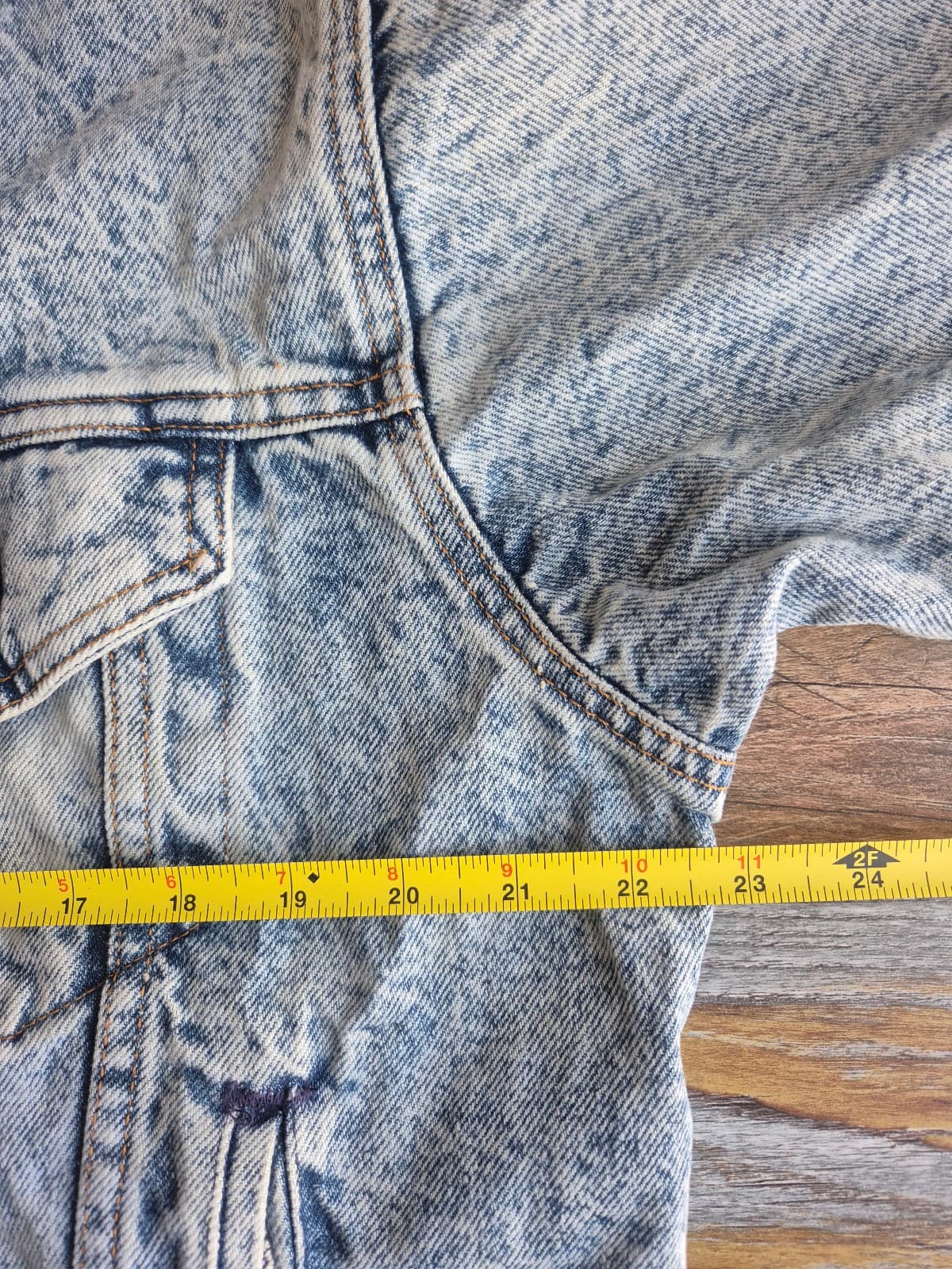 Vintage'80s Levi's 70507-0219 Made in USA Stonewashed Denim Trucker Jacket Men M - Thumbnail 14