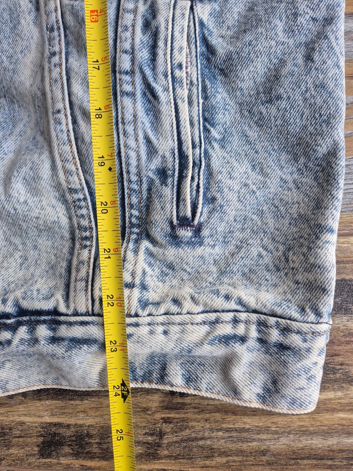 Vintage'80s Levi's 70507-0219 Made in USA Stonewashed Denim Trucker Jacket Men M - Thumbnail 15