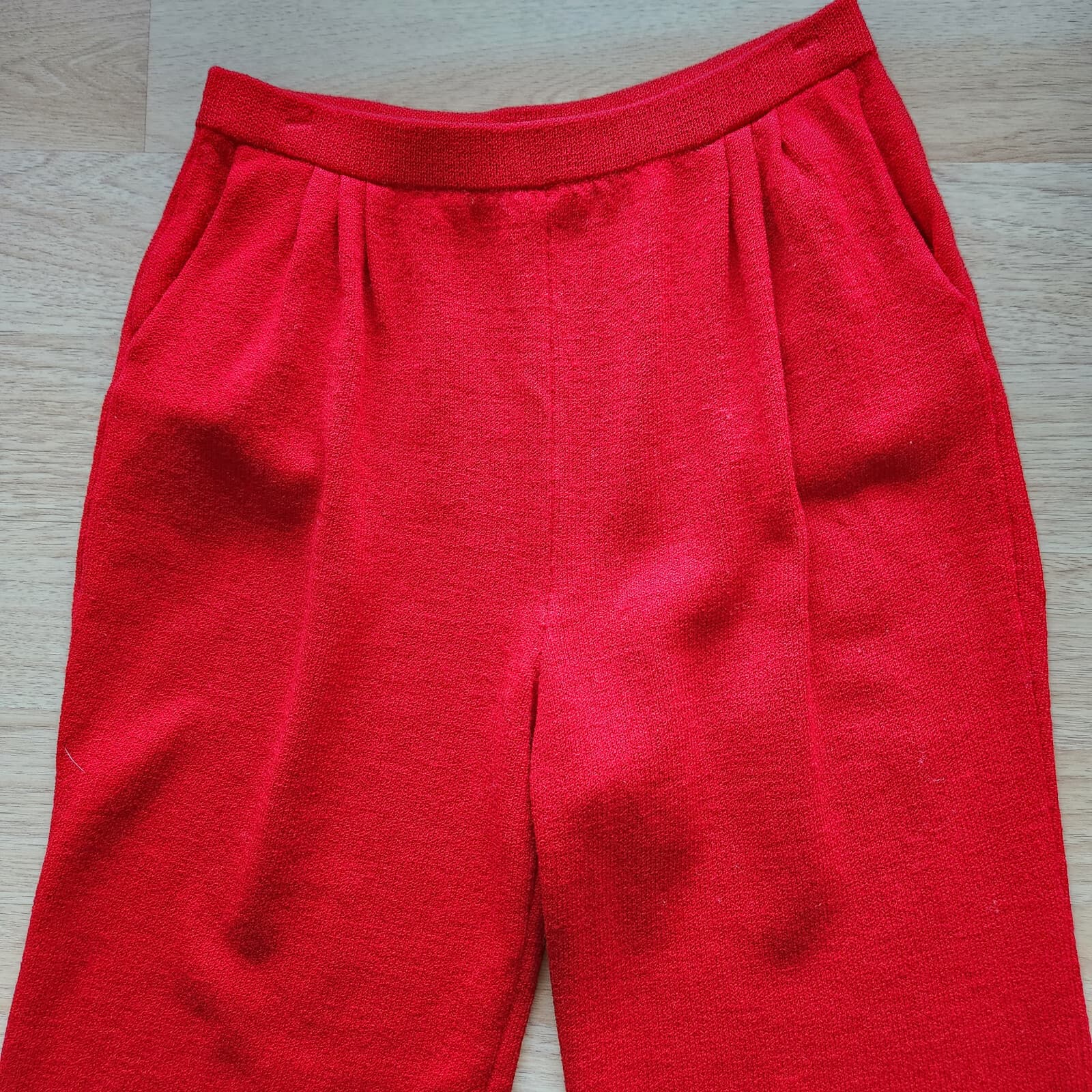 ST. JOHN Collection Marie Gray Santna Knit Pants Pullon Pleat Front Red Women 10 - Thumbnail 2