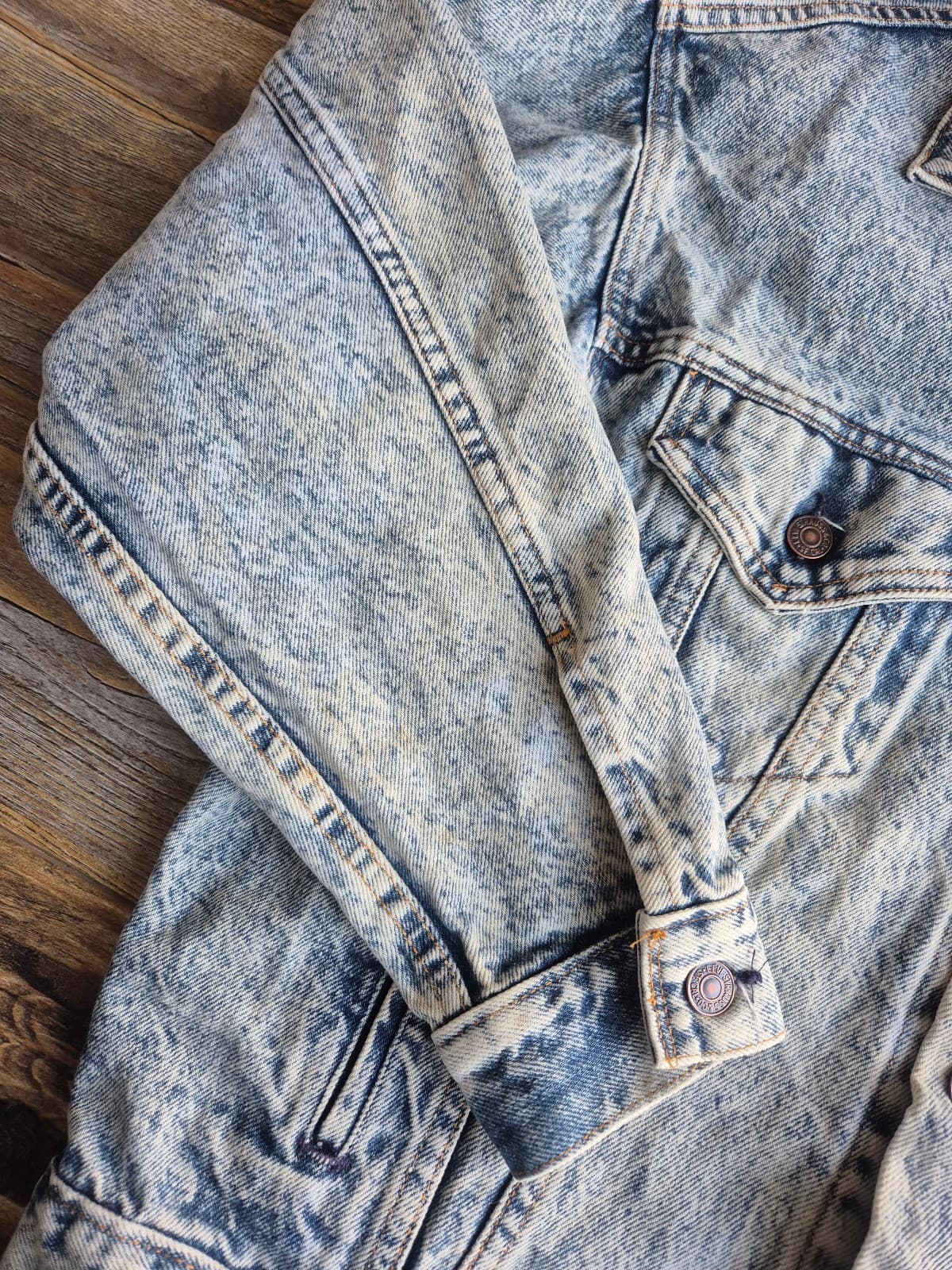 Vintage'80s Levi's 70507-0219 Made in USA Stonewashed Denim Trucker Jacket Men M - Thumbnail 8