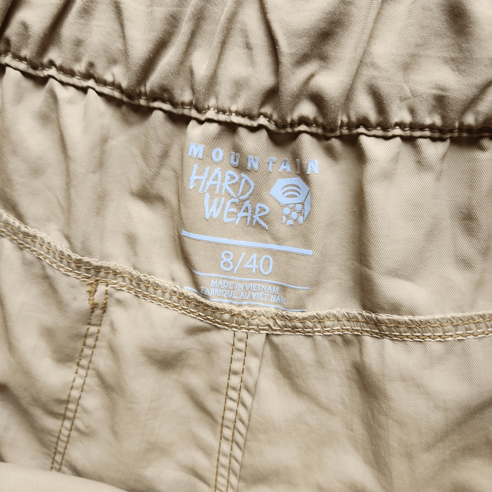 Mountain Hardwear 4.5" Shorts Elastic Waist Zip Pocket Nylon Khaki Women Sz.8/40 - Thumbnail 3