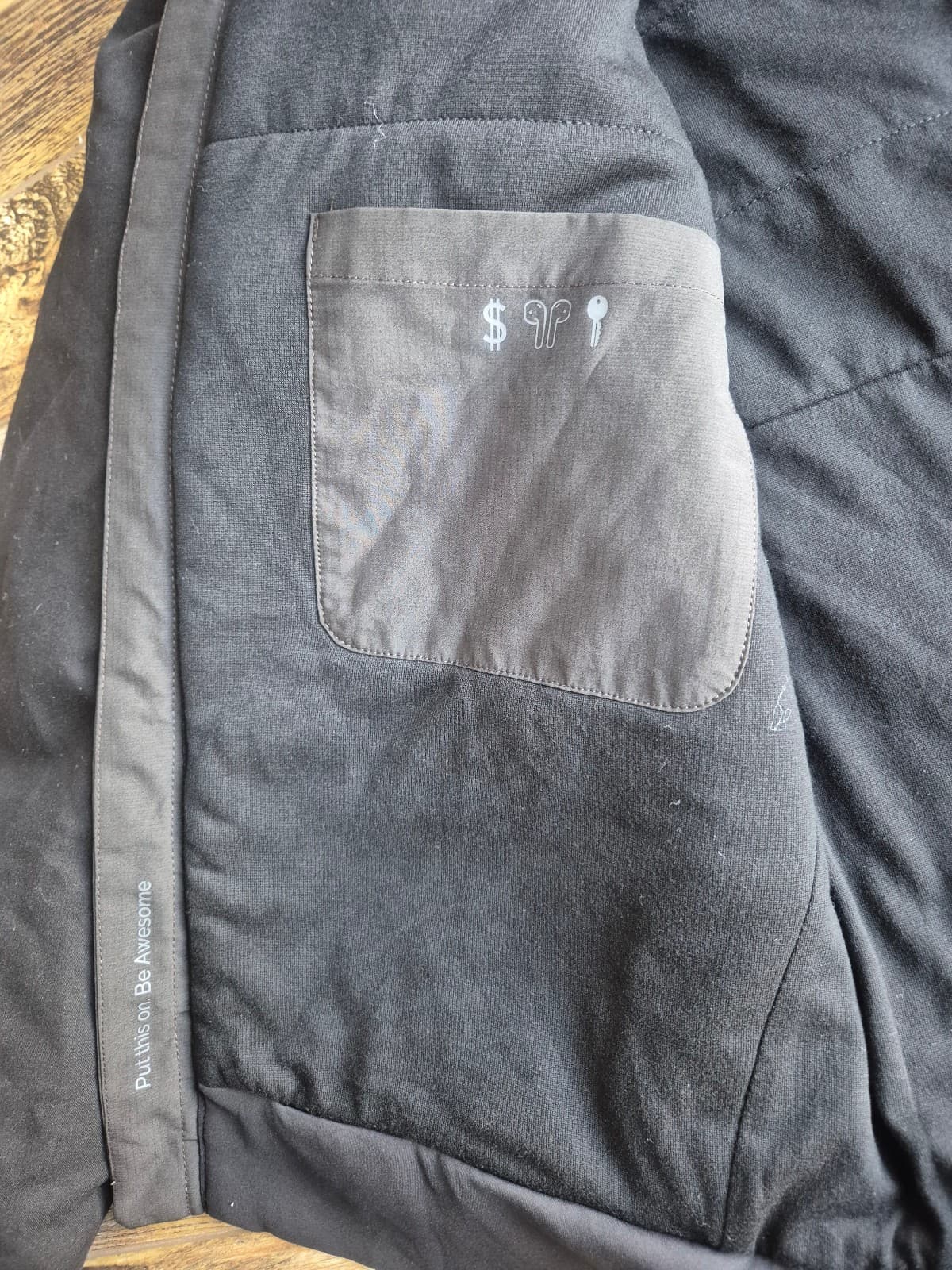 Figs Morven Insulated On-Shift Scrub Jacket Full-Zip Pockets Black Men's S - Thumbnail 6