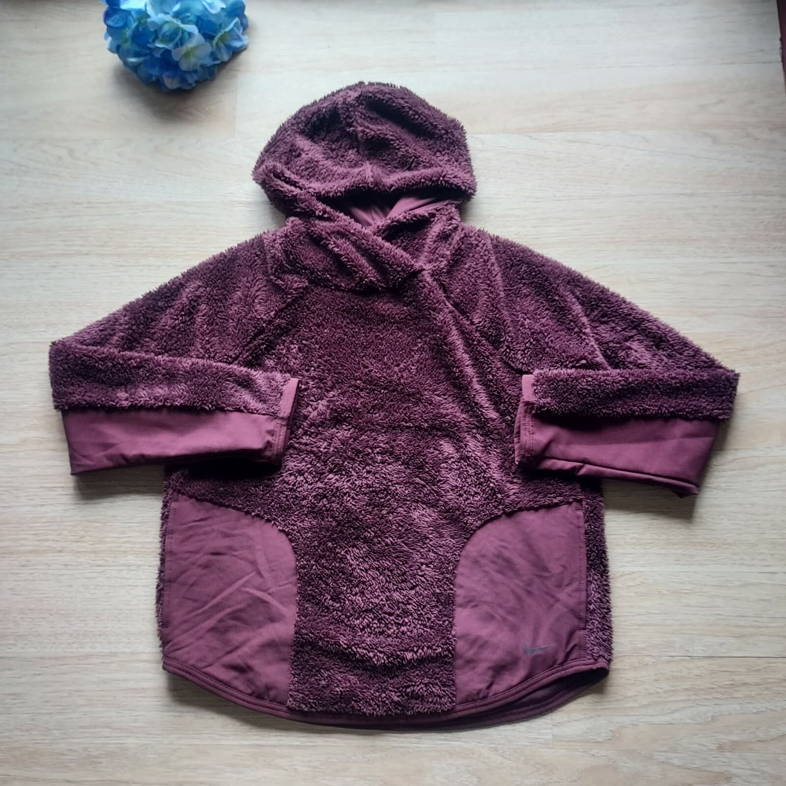 Nike Sherpa Therma Fleece Training Hoodie Sweatshirt Pocket Burgundy Women M - Thumbnail 3