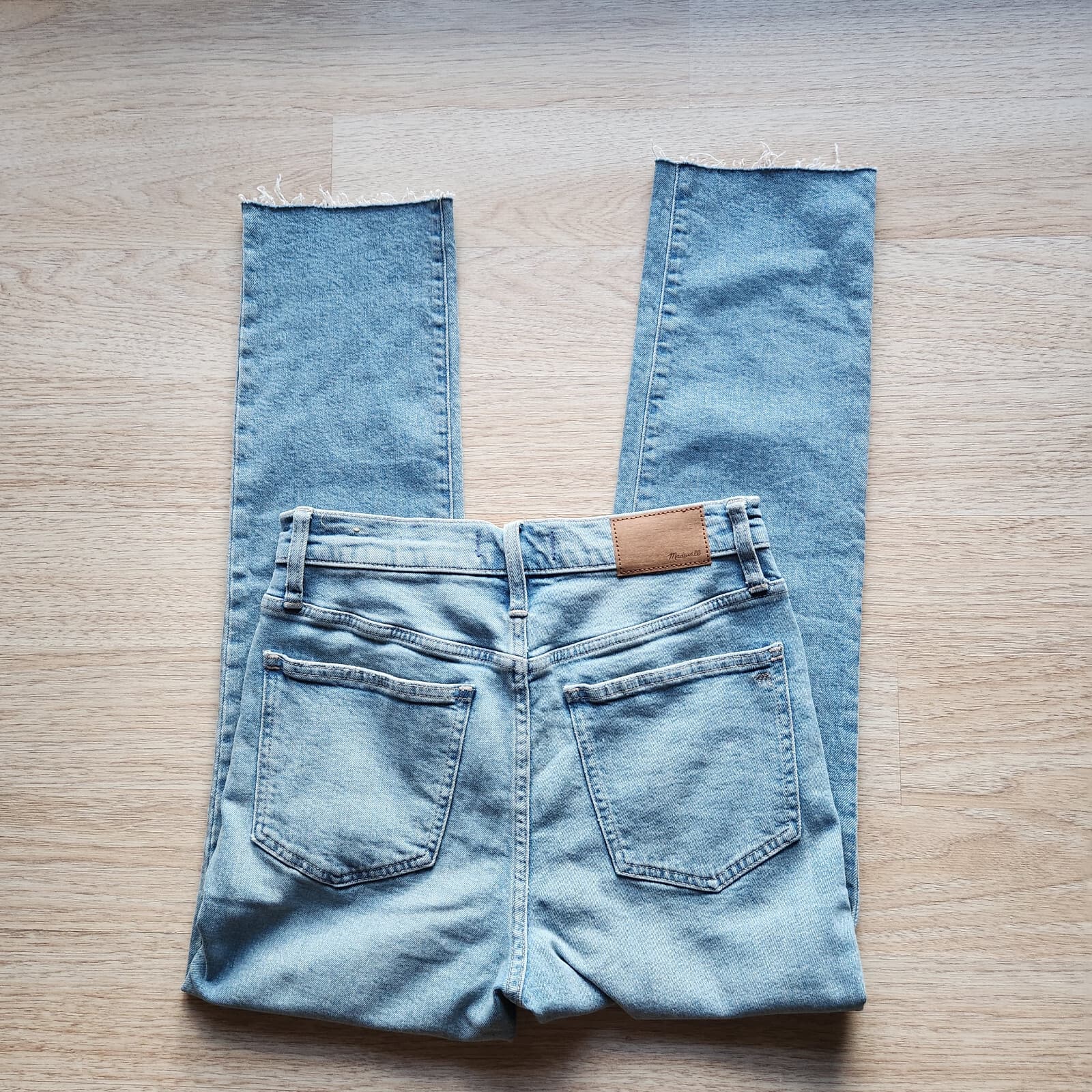 NWT Madewell $128 The Perfect Vintage Mom Jean in Ellicott Wash Raw Hem Sz.26 - Thumbnail 6
