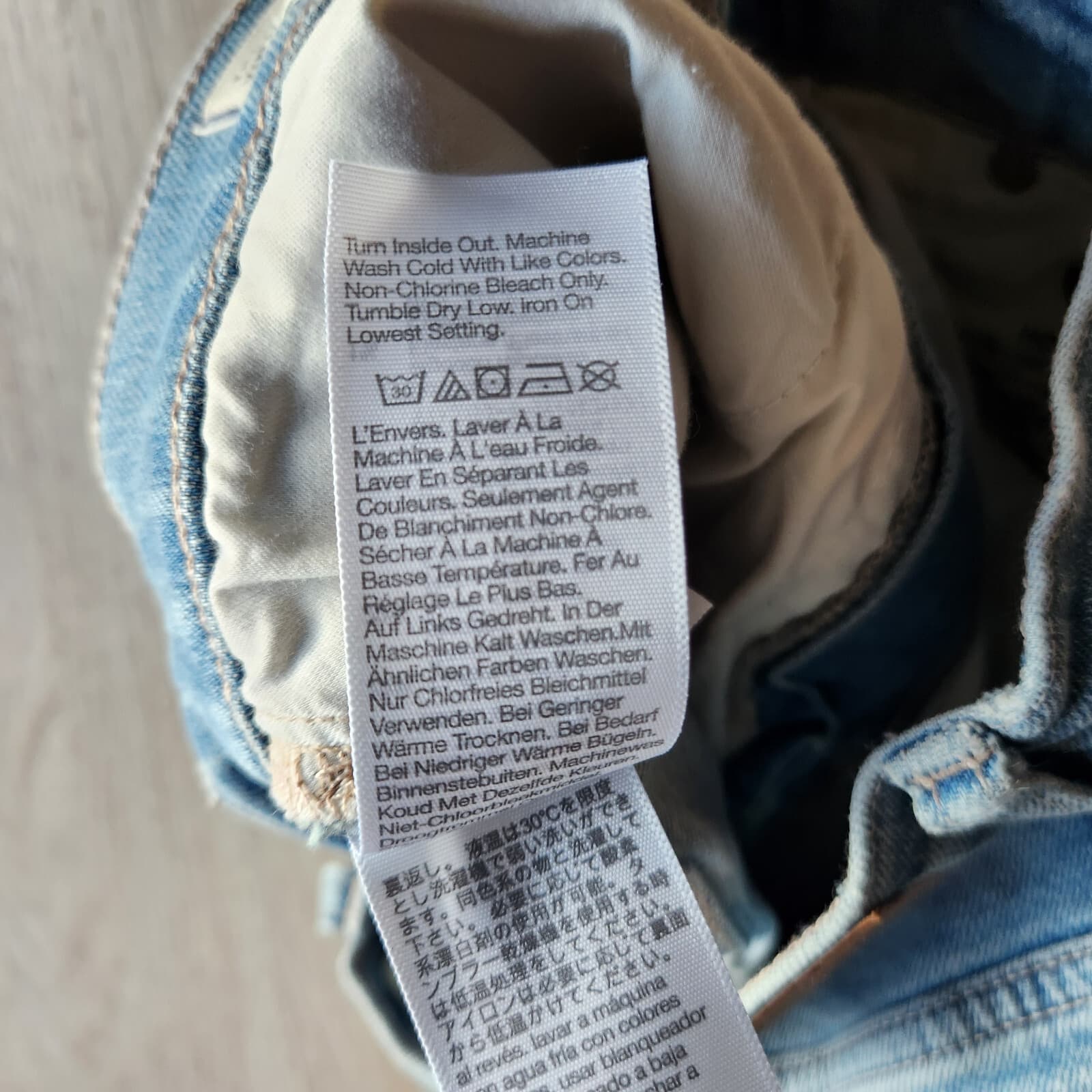 NWT Madewell $128 The Perfect Vintage Mom Jean in Ellicott Wash Raw Hem Sz.26 - Thumbnail 11