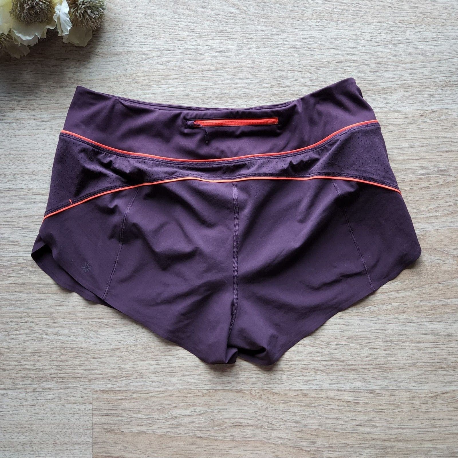 Athleta Run With It Piping Shorts Zip-Pocket Drawstring Purple Women Sz.L - Thumbnail 4