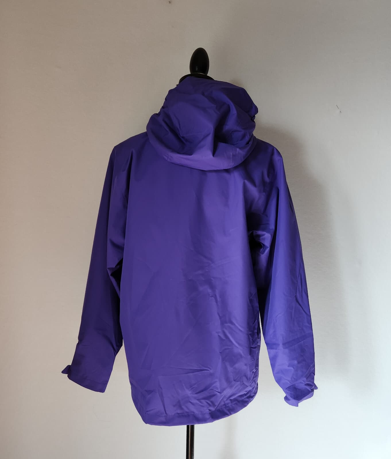 EUC Helly Hansen Helly Tech Protection Windbreak Rain Jacket Purple Kid's 176/16 - Thumbnail 5