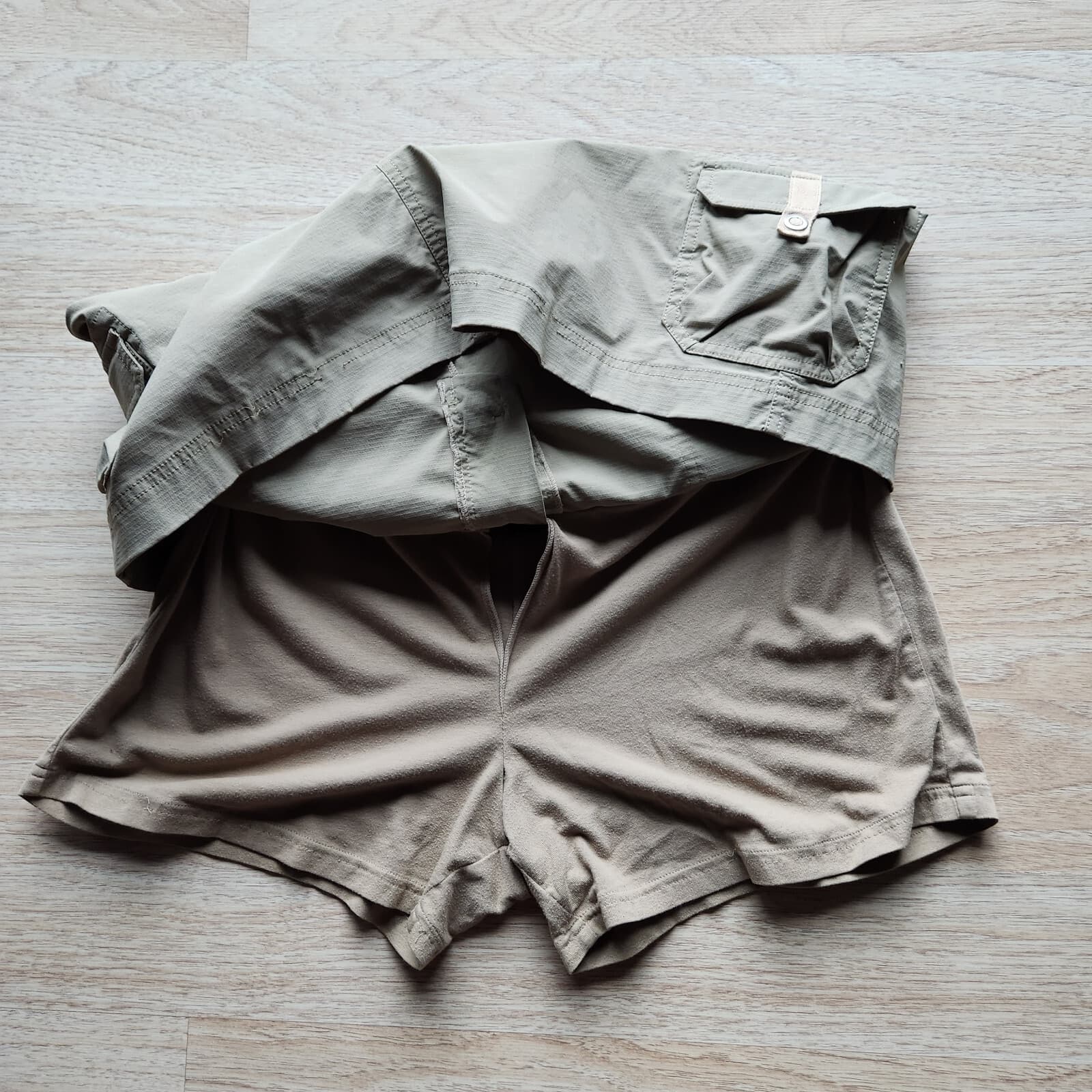 Mormot Hiking Outdoor Cargo Pocket Skort Stretch Zip Khaki Women Sz.12 - Thumbnail 3