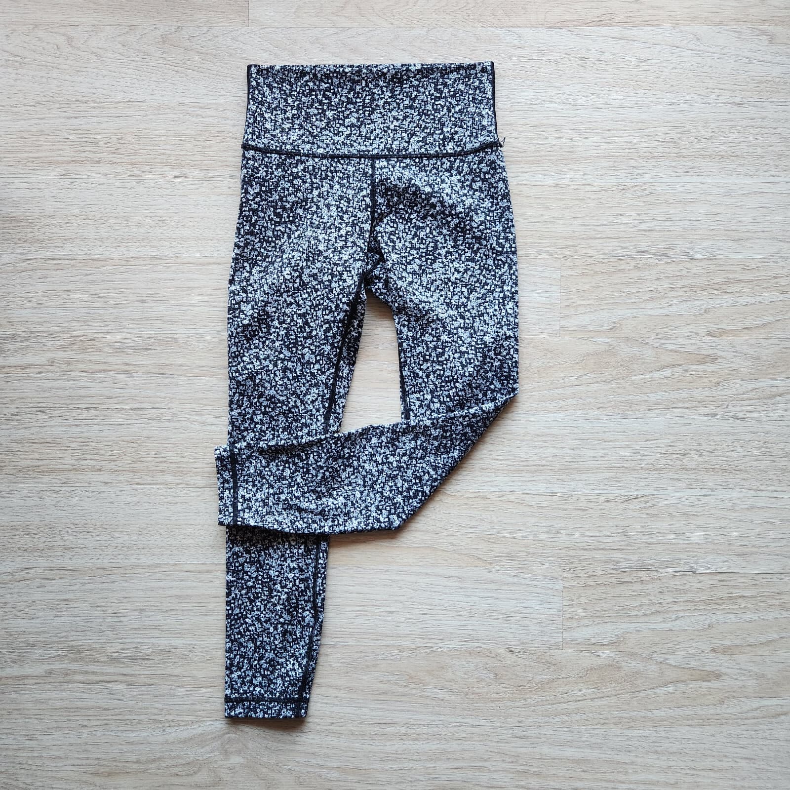 Lululemon Wunder Under High Rise Legging Daisy Dust Alpine White Black Women's 6