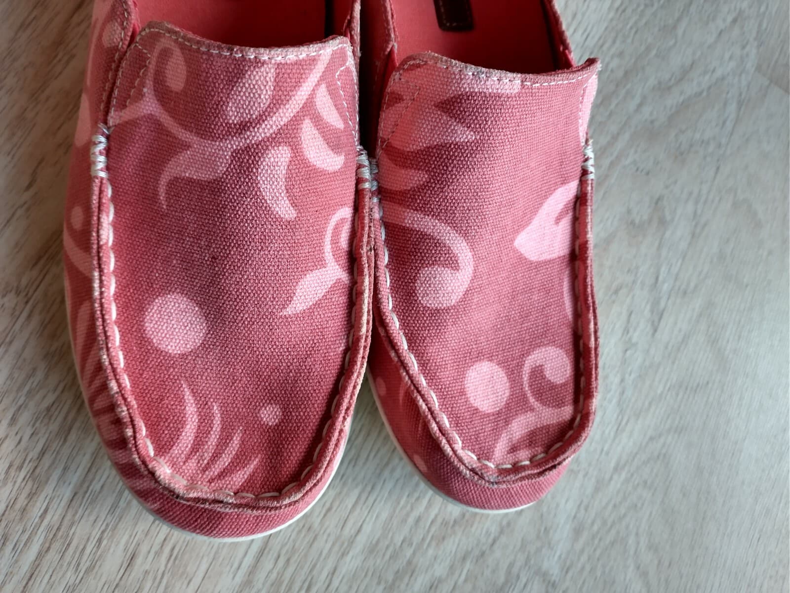 Olukai Nohea Canvas Print Slip On Shoes Drop in Heel Red Women US7 EU37 - Thumbnail 10