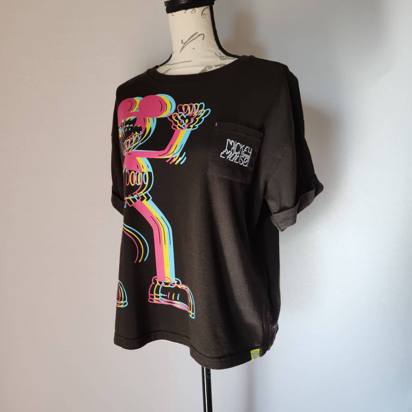 Disney Artist Series Graphic Mickey T-Shirt Short Sleeve Pocket Black Unisex M - Thumbnail 2