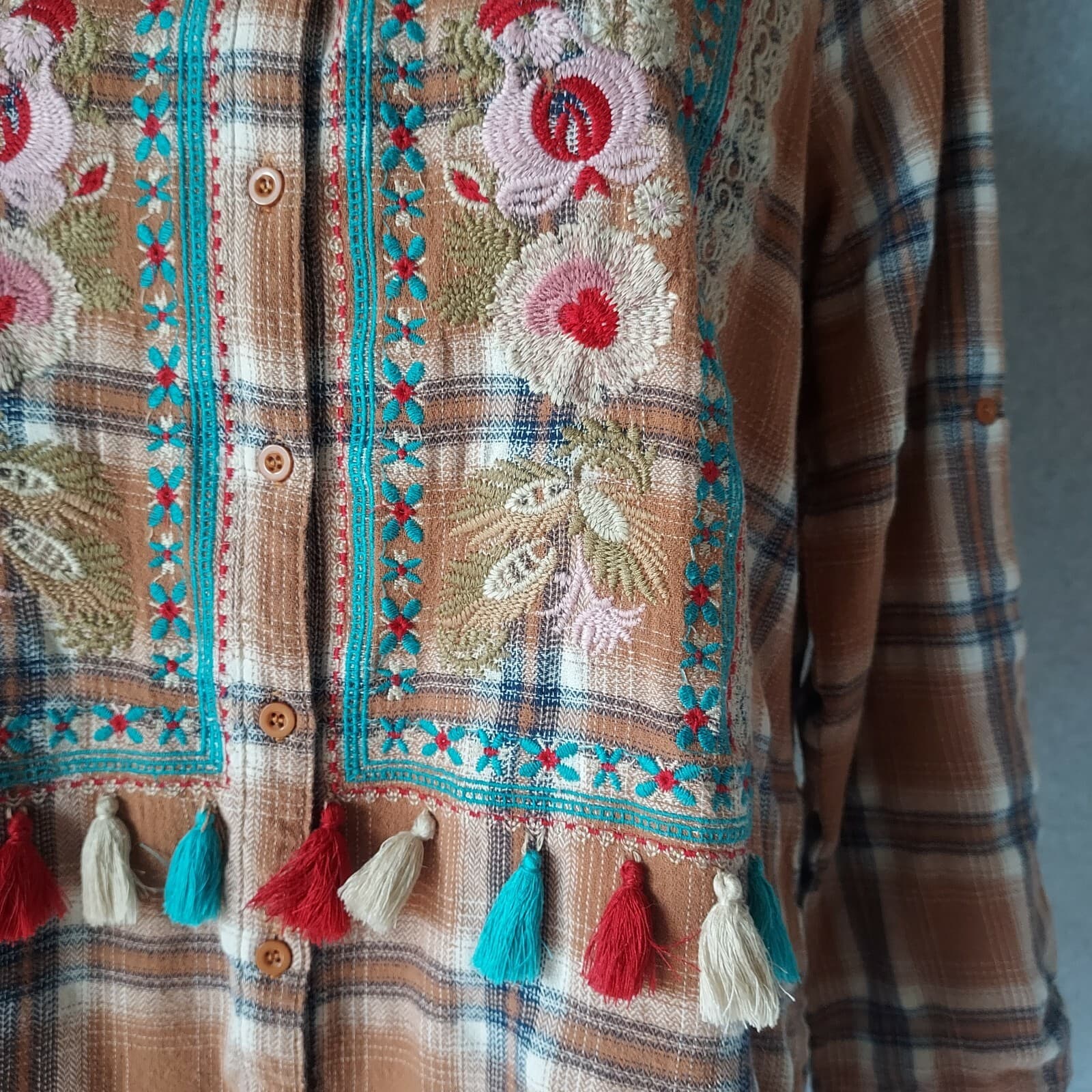 Andree by Unit Floral Embroidered Fringe Plaid Shirt Button Cotton Brown Sz.M - Thumbnail 3