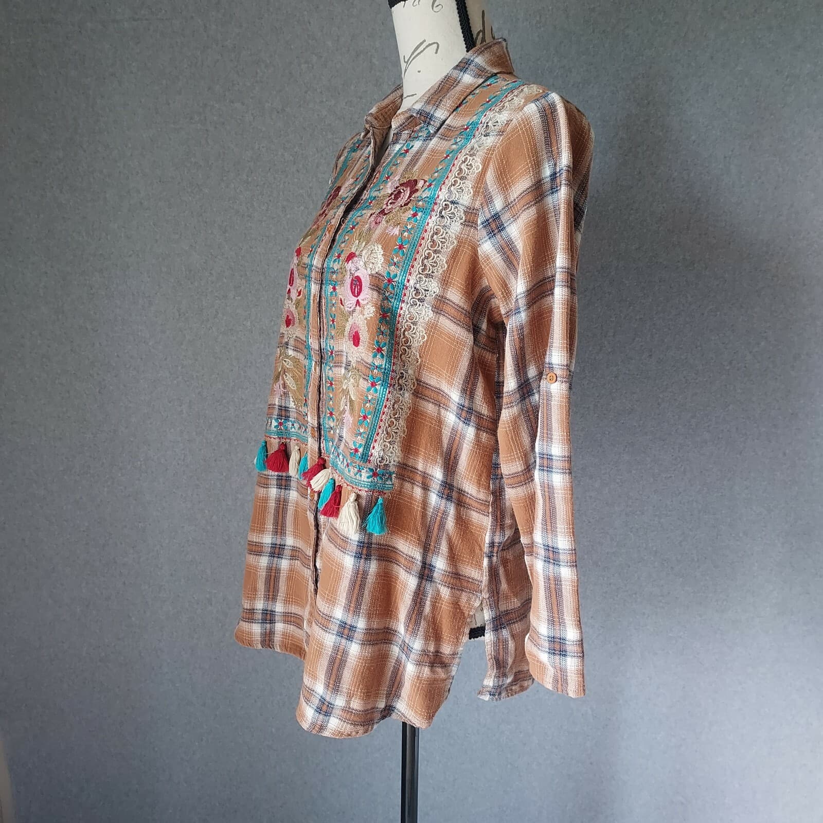 Andree by Unit Floral Embroidered Fringe Plaid Shirt Button Cotton Brown Sz.M - Thumbnail 5