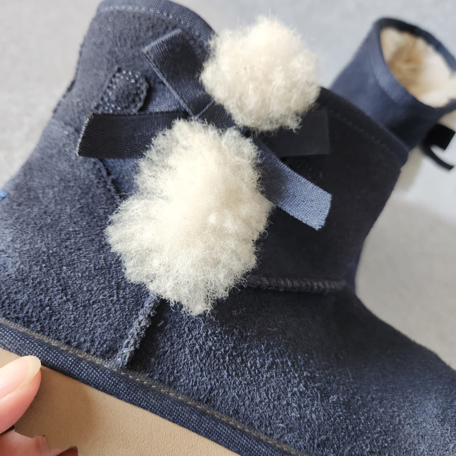 Koolaburra by UGG Victoria Mini Blue Suede sheepskin sockliner Boots Women's US8 - Thumbnail 14