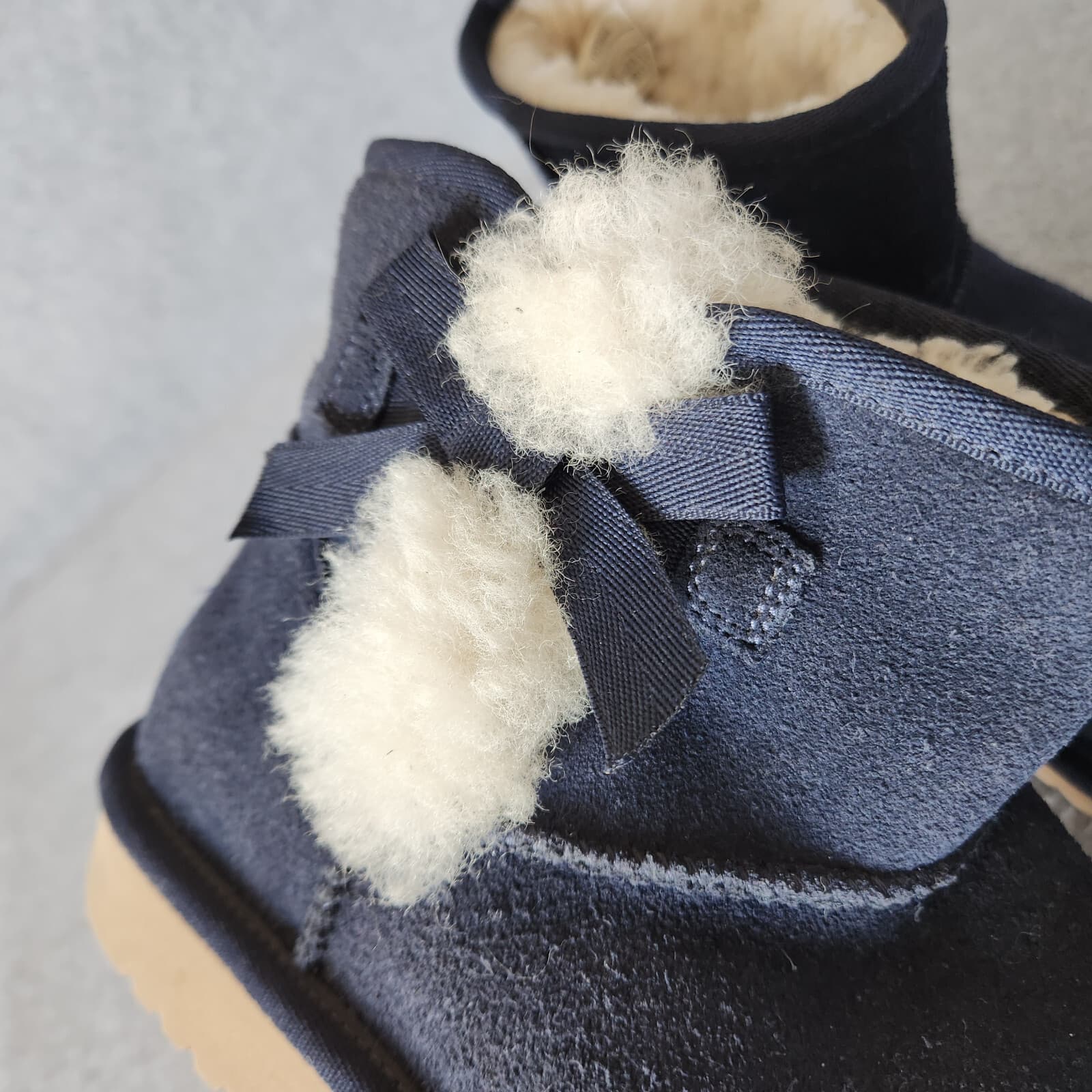 Koolaburra by UGG Victoria Mini Blue Suede sheepskin sockliner Boots Women's US8 - Thumbnail 13