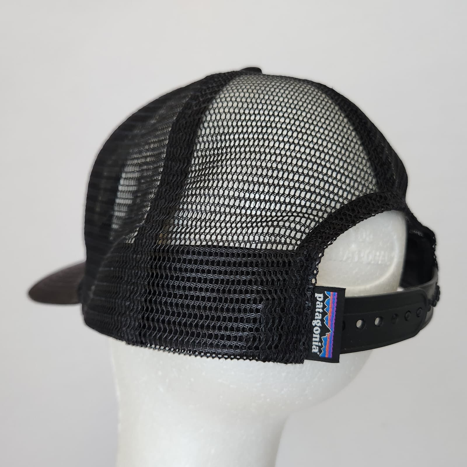 Patagonia P-6 Logo Trucker Hat Snapback-Adjuster Mashback Canvas Netplus Black - Thumbnail 9