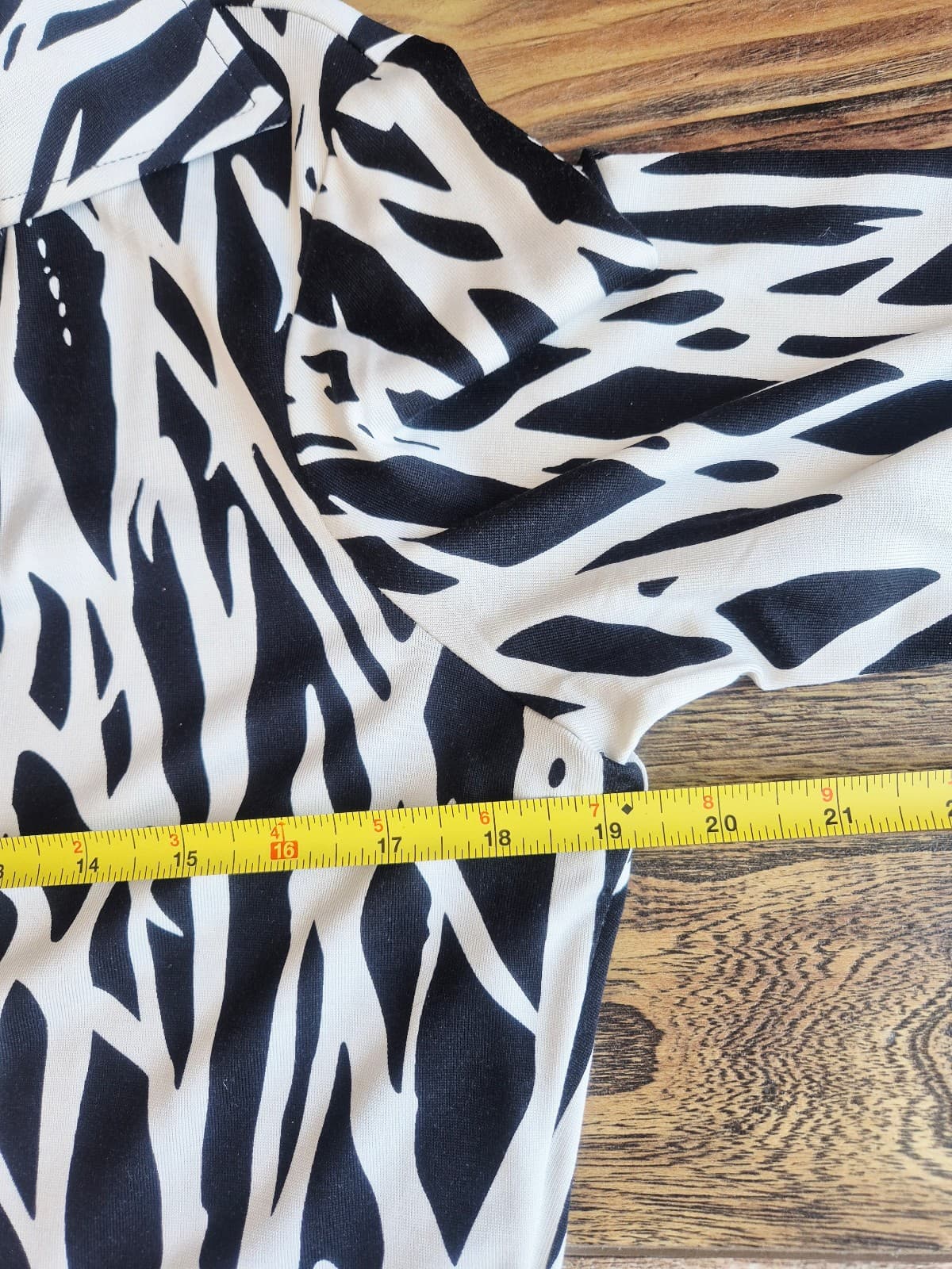 Diane von Furstenberg Amelia Silk Jersey Wrap Dress Black White Abstract Size 14 - Thumbnail 11