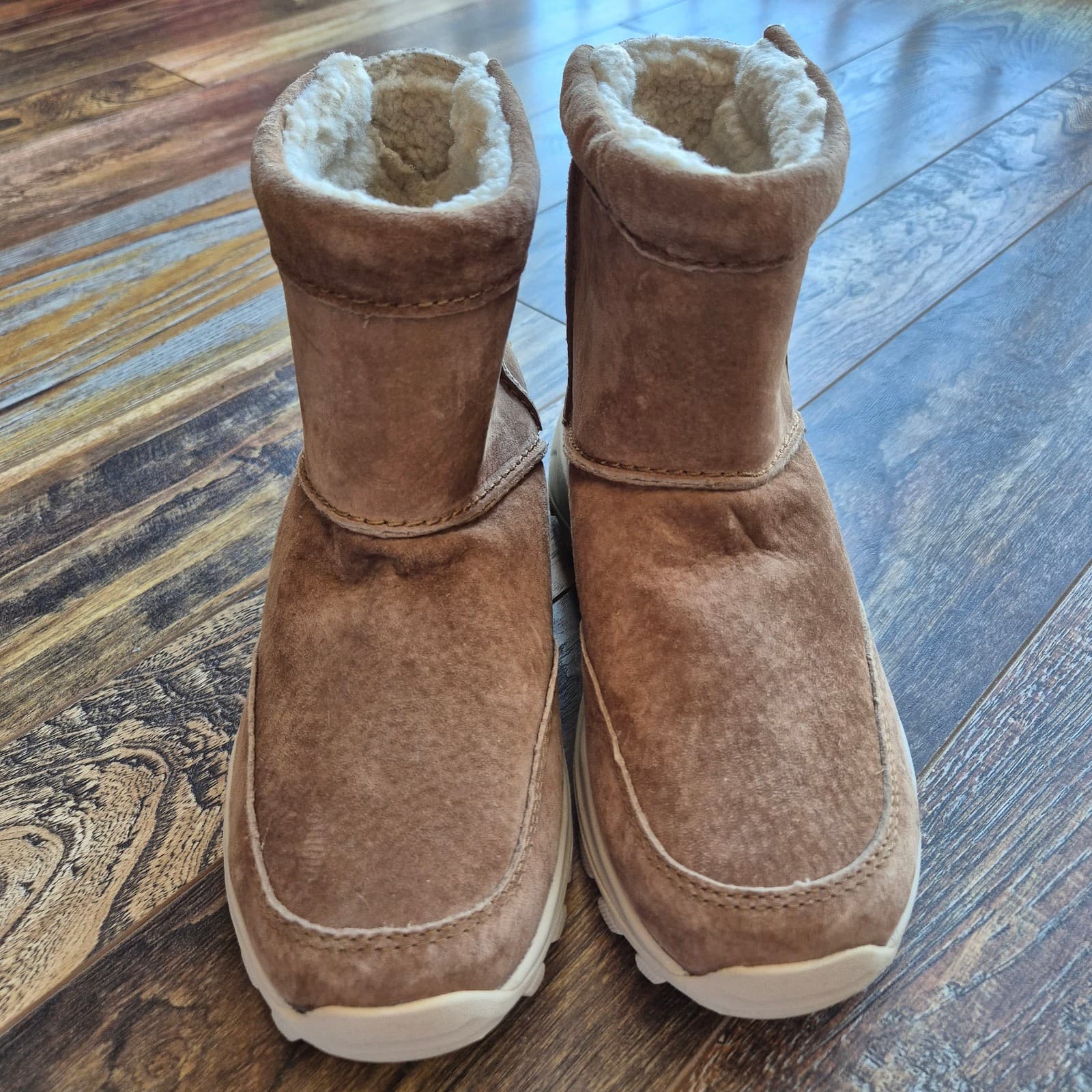 Merrell Women's 7.5 Suede Waterproof Winter Pull-On Bootie Faux Fur Lined Camel - Thumbnail 4