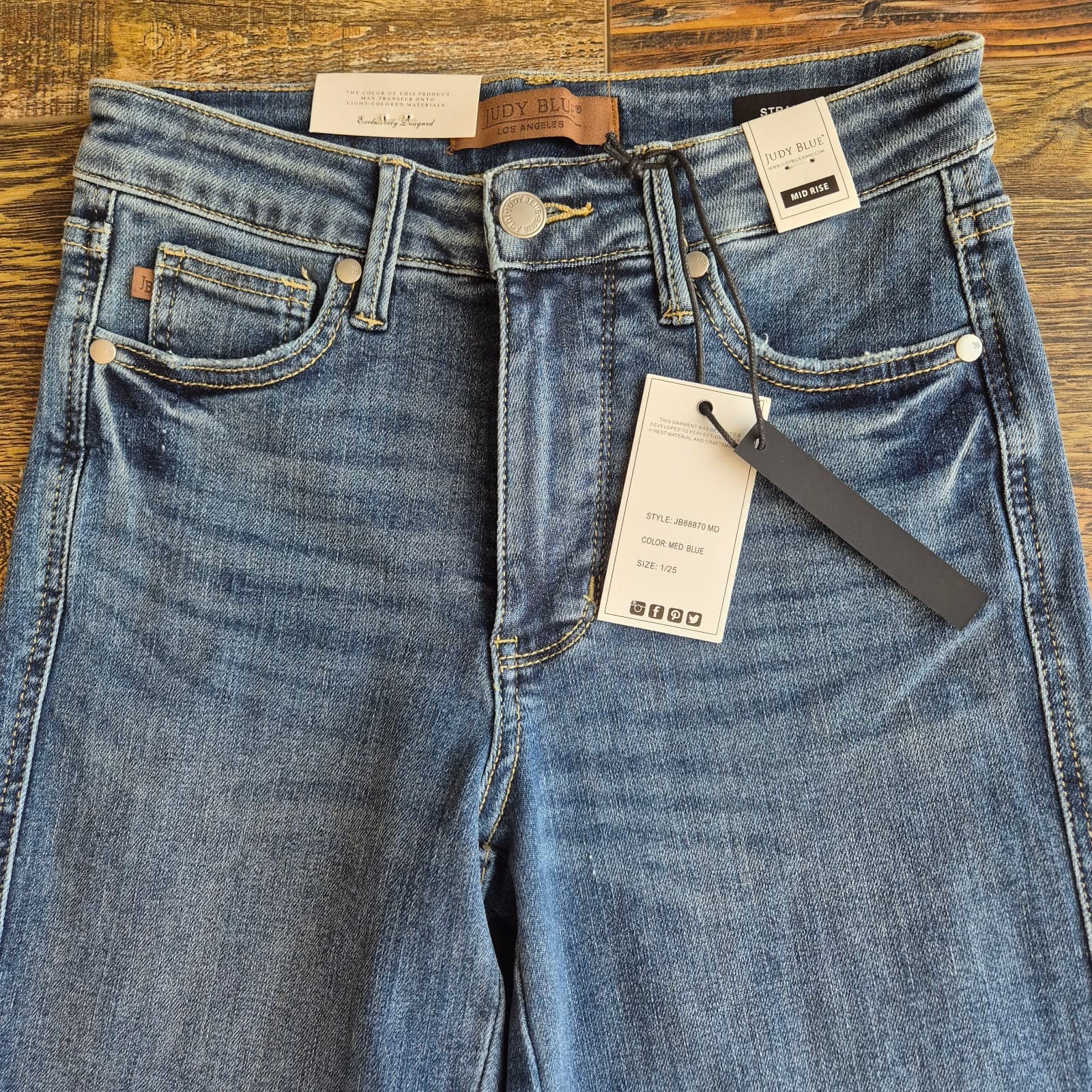 NWT JUDY BLUE Tummy Control Vintage Straight Jeans Mid Rise Raw Hem Blue Sz.1/25 - Thumbnail 5