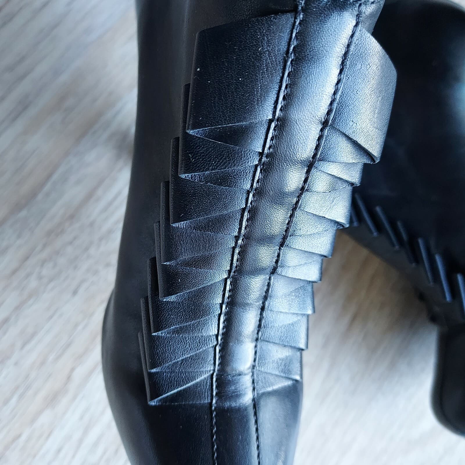 Pour La Victoire Black Leather Stilettos 3" High Heel Ankle Boots Ruffle Zip US5 - Thumbnail 10