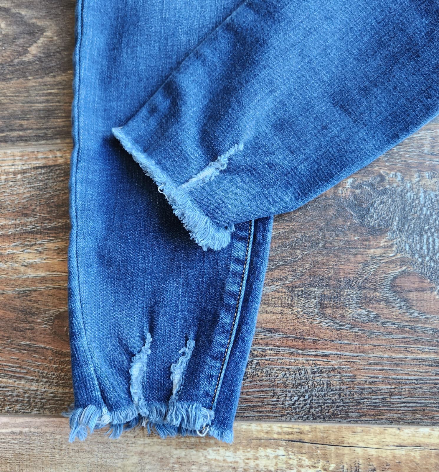 Kancan Exposed High Rise Button-Fly Skinny Jeans Distressed Blue Sz.7/27 KC9142D - Thumbnail 10