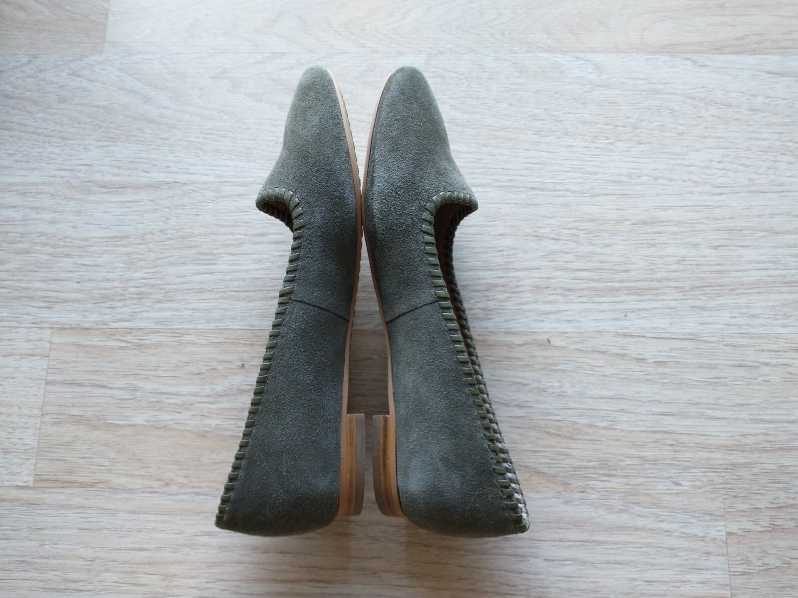 Lands' End Suede Whip Stitching Loafer Flat Slip-On Green Women US8.5B EU39 - Thumbnail 5