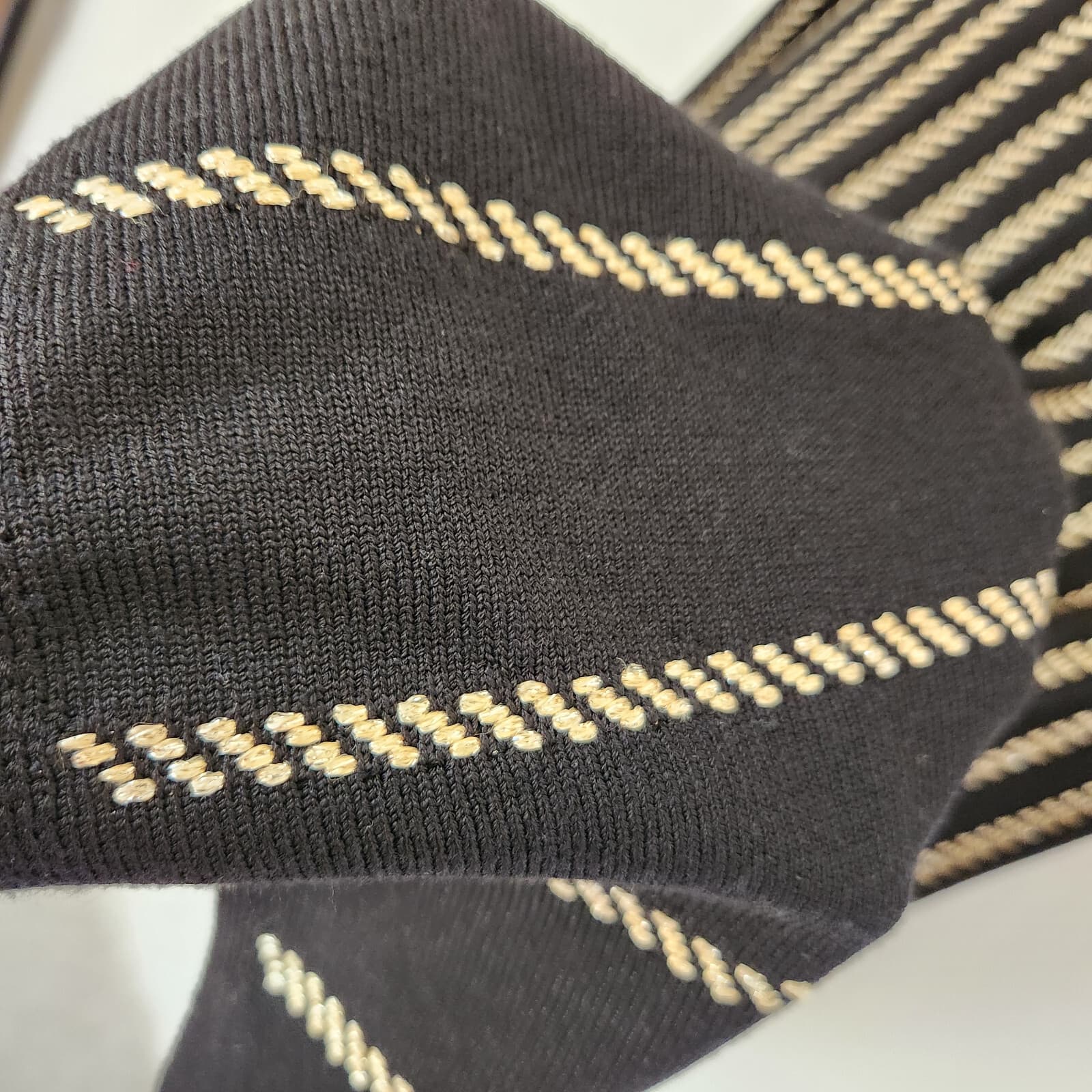 ST.JOHN Jacquard Santana Knit Party Cocktai Dress Sleeveless Black Gold Metallic - Thumbnail 7