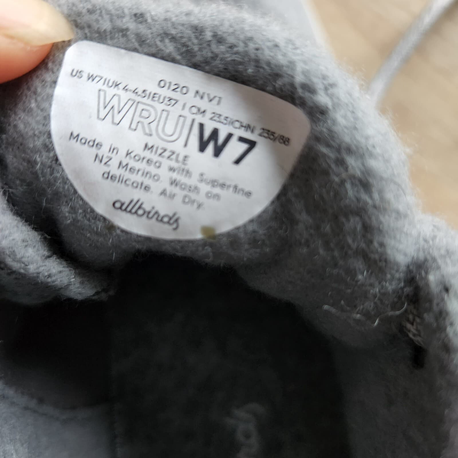 Allbirds Mizzle Merino Wool Runner-Up Ankle Sneaker Lace Light-Grey Women US7 - Thumbnail 10