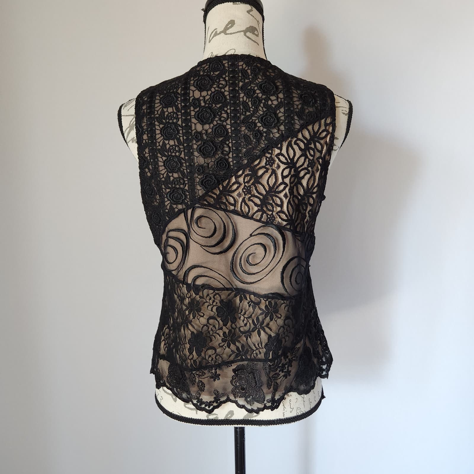 Lafayette 148 NY Lace Mesh Embroidered Tank Top Lined V-Neck Black Tan Women 6 - Thumbnail 4