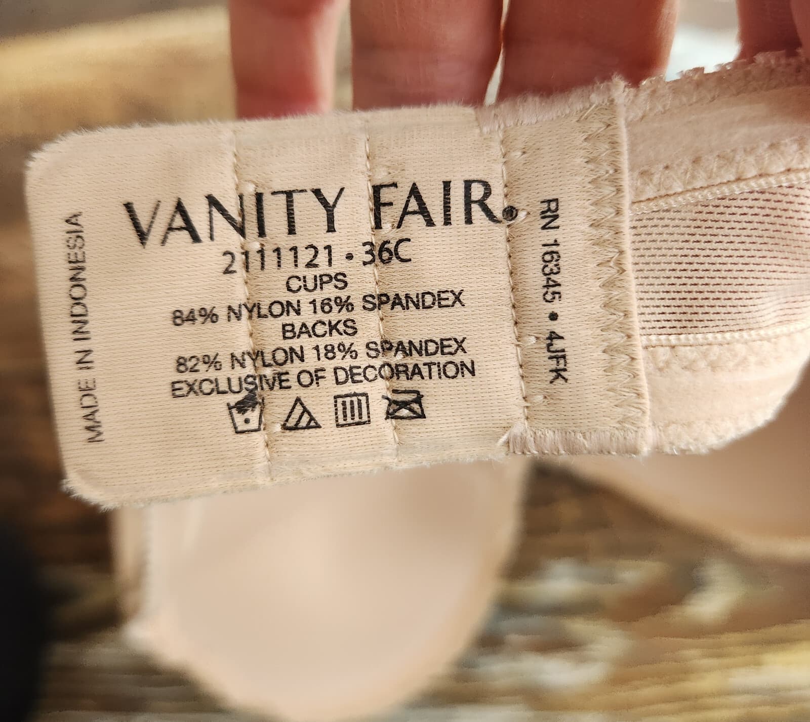NEW Vanity Fair Gel Touch Strapless Push-Up Bra Lace Trim Convertible Beige 36C - Thumbnail 16