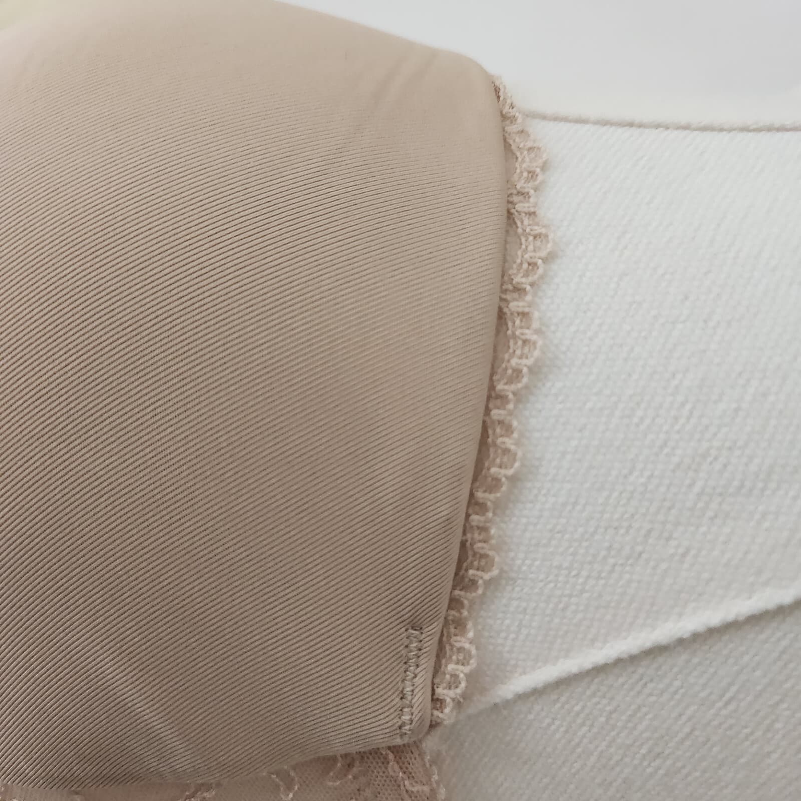 NEW Vanity Fair Gel Touch Strapless Push-Up Bra Lace Trim Convertible Beige 36C - Thumbnail 9