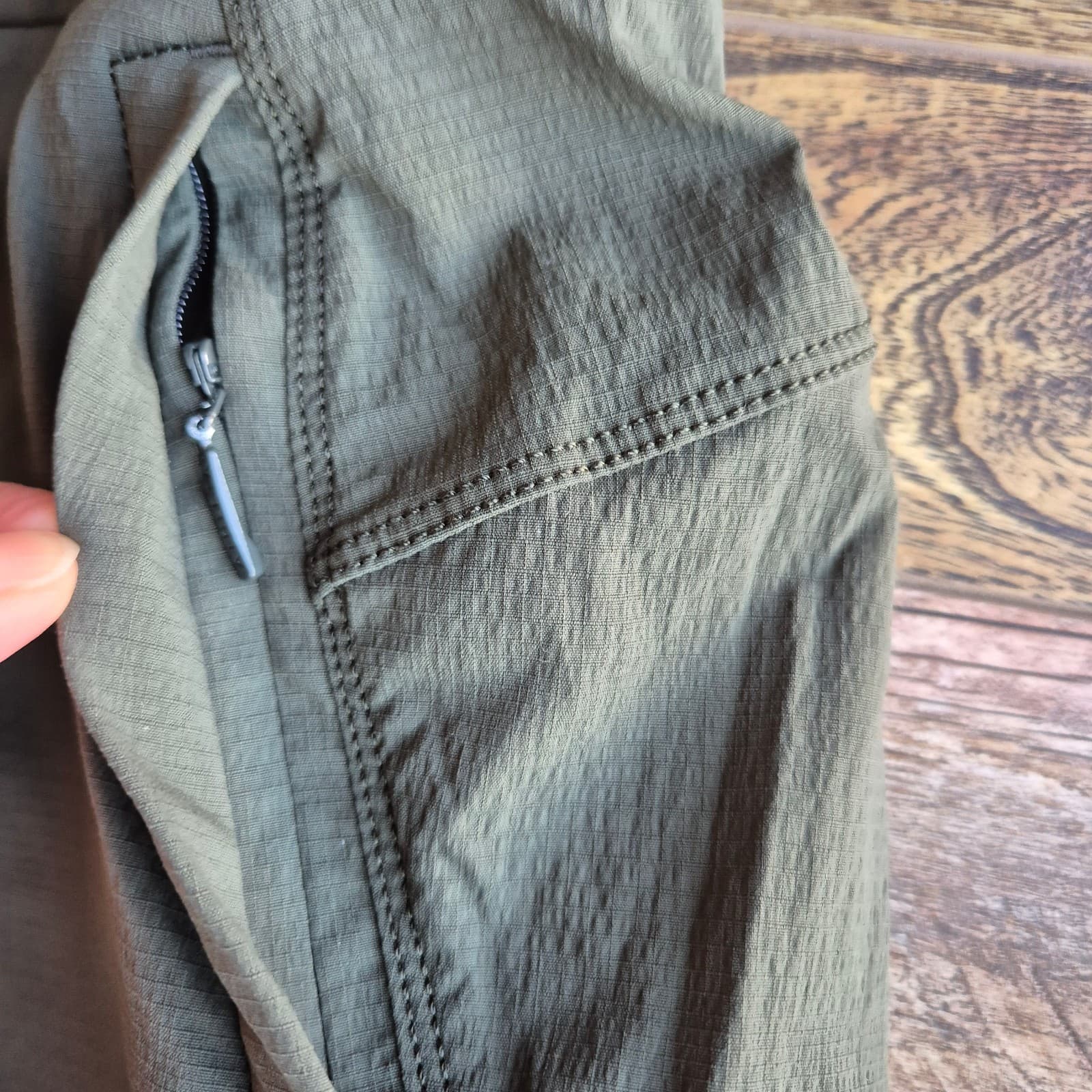 Athleta Endeavor Hiking Walking Jogger Pants Zip-Pocket Green Women's 14 #75538 - Thumbnail 4
