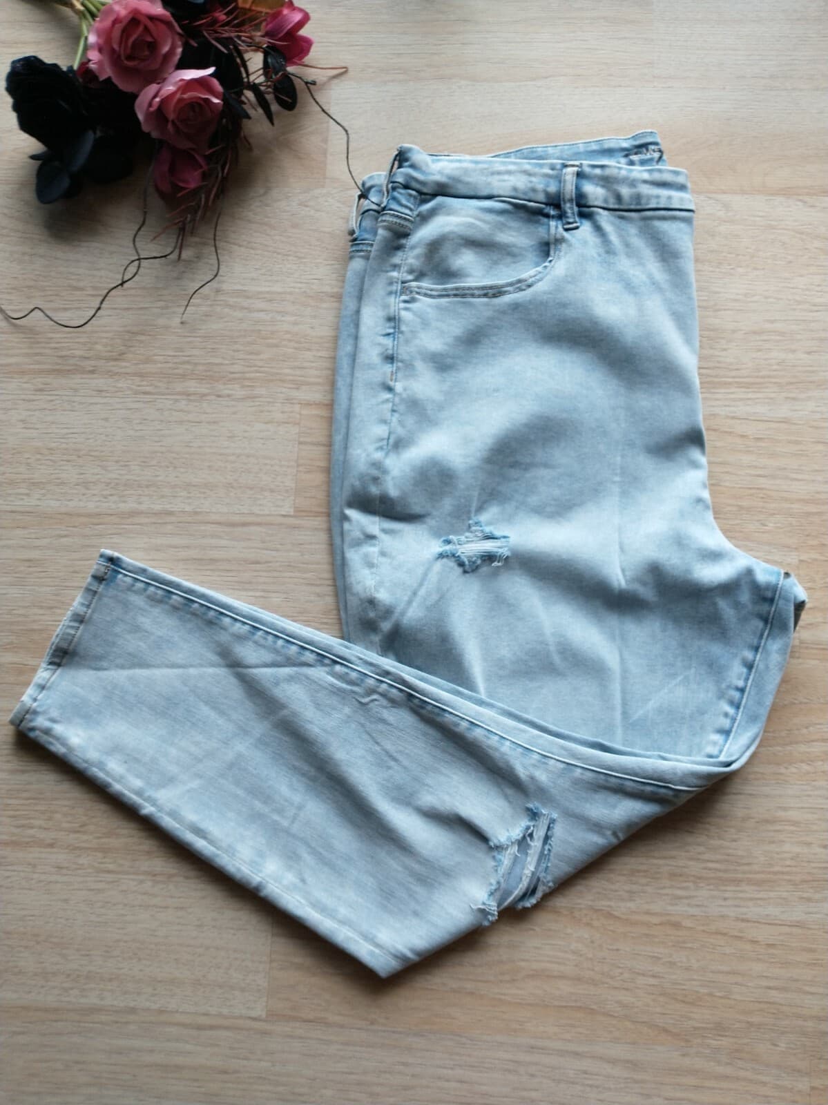 NWoT American Eagle Next Level Stretch CurvrySkinnyJeans High Rise Distressed 24 - Thumbnail 2
