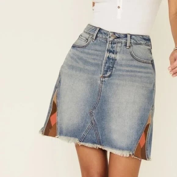 NWT Drifwood Steph Denim Suede Mini Skirt Button-Fly Raw Hem Blue Womens 25 $118 - Thumbnail 2