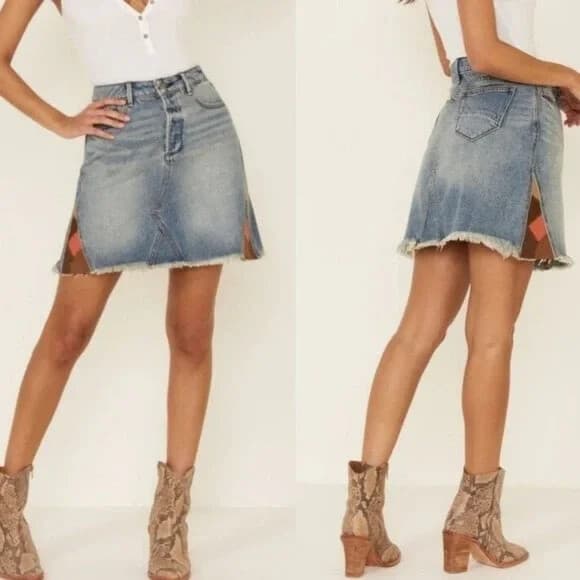 NWT Drifwood Steph Denim Suede Mini Skirt Button-Fly Raw Hem Blue Womens 25 $118 - Thumbnail 3