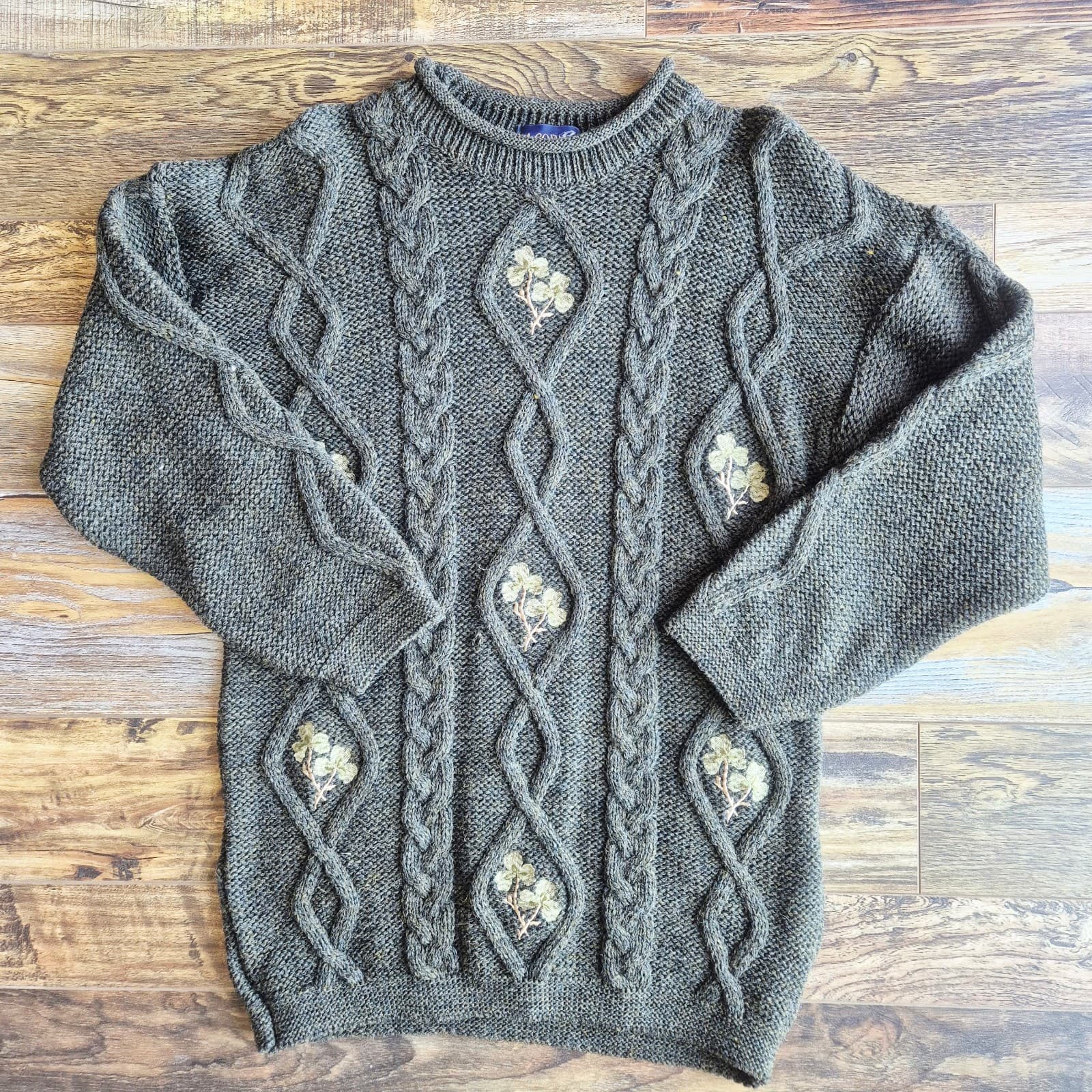Vintage ACORN Wool Shamrock Embroidered Cable Knit Fisherman Chunky Sweater Sz.M - Thumbnail 4