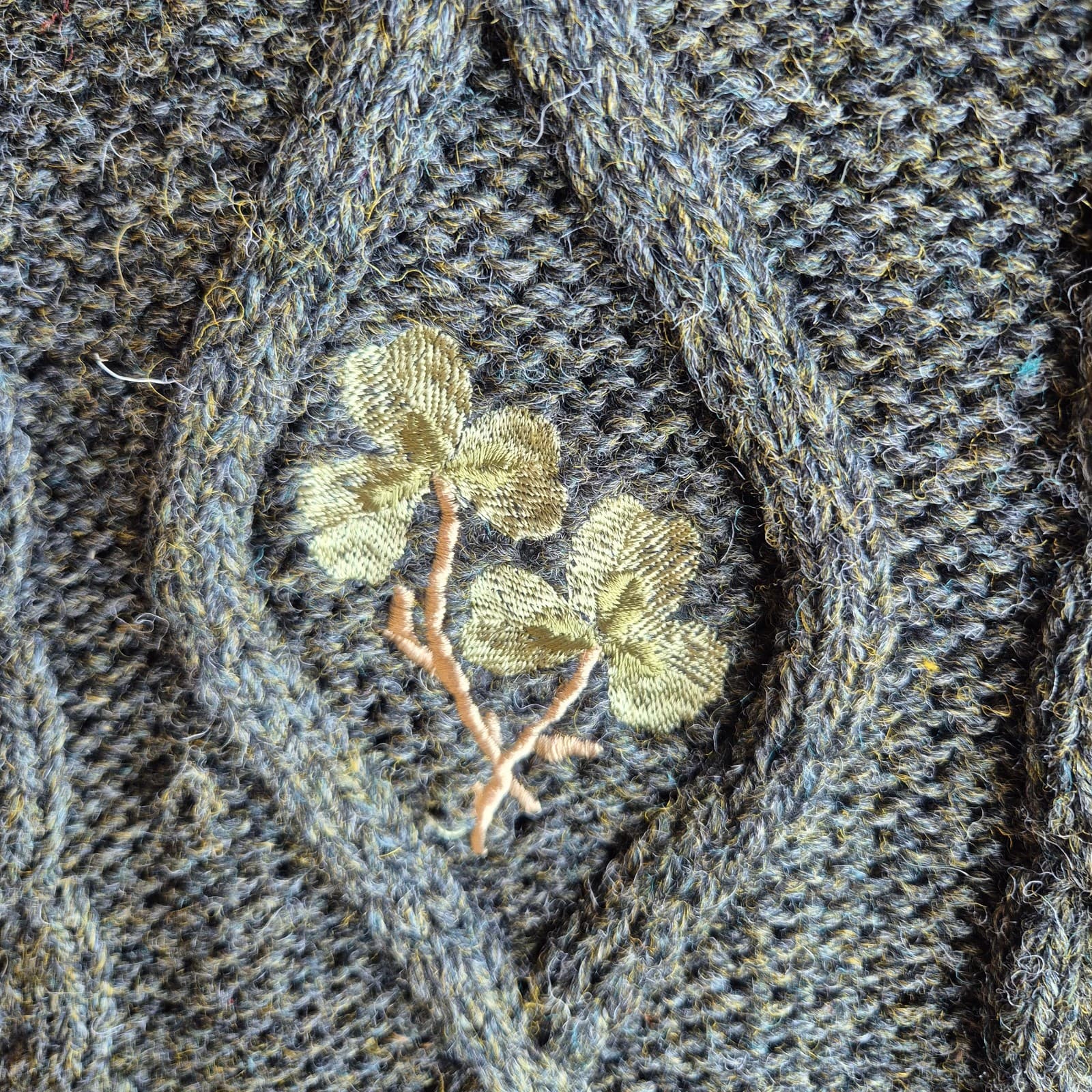 Vintage ACORN Wool Shamrock Embroidered Cable Knit Fisherman Chunky Sweater Sz.M - Thumbnail 5