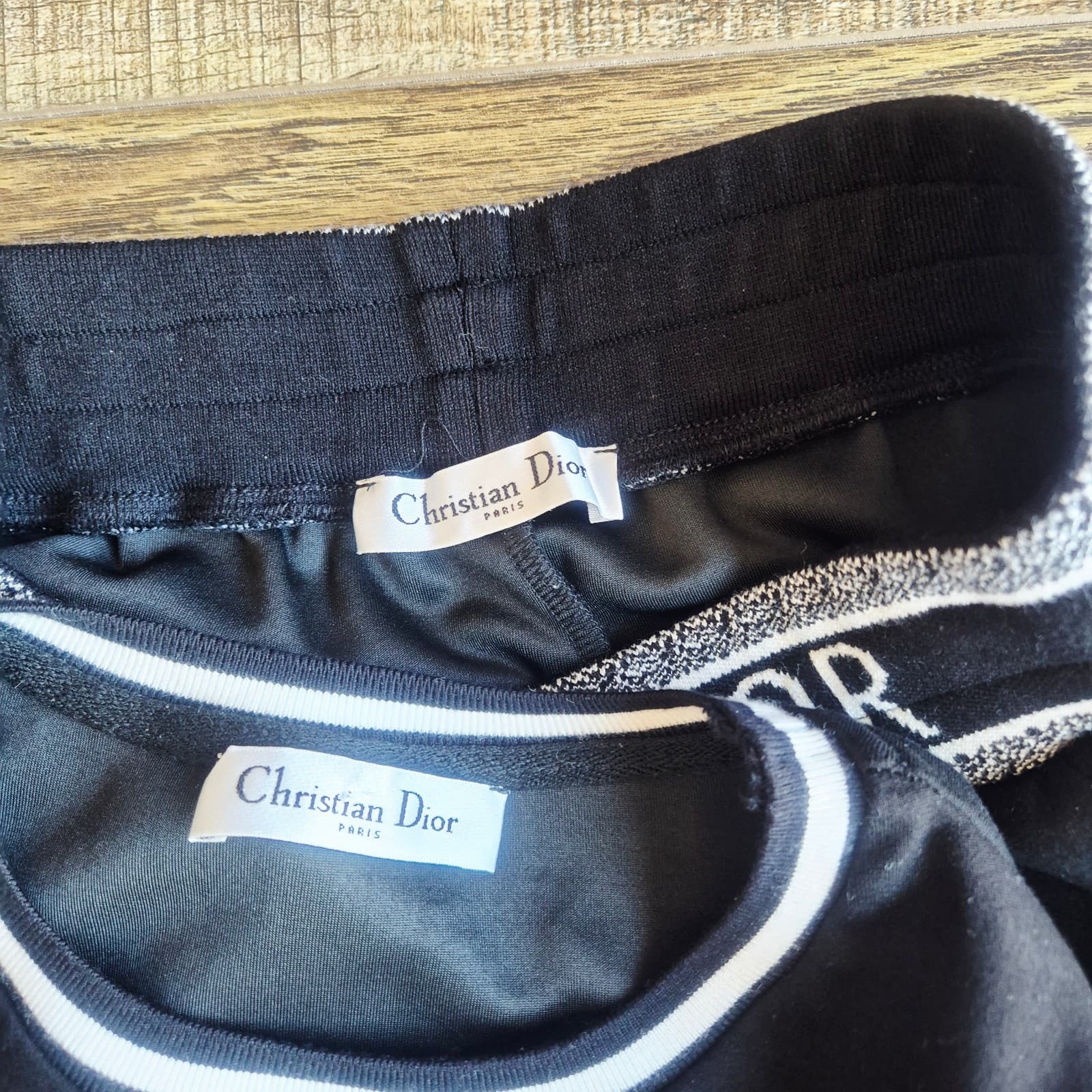 Christian Dior Set of Loungewear Spellout Cropped Sweatshirt Sweatpants Black 4 - Thumbnail 11