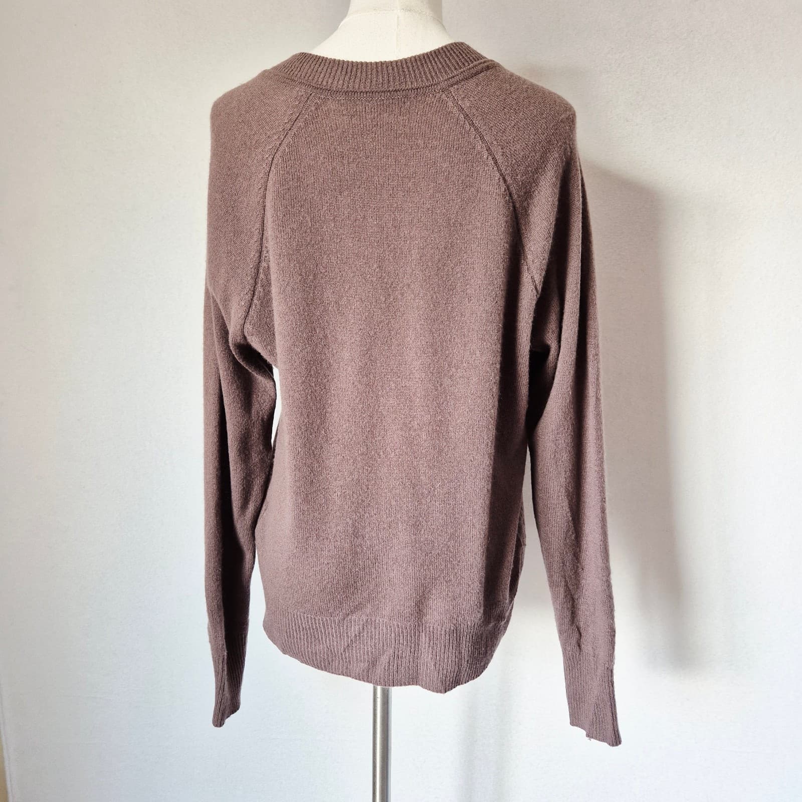 EQUIPMENT 100% Cashmere V-Neck Sweater Pullover Raglan Sleeve Mauve Women's XS - Thumbnail 4