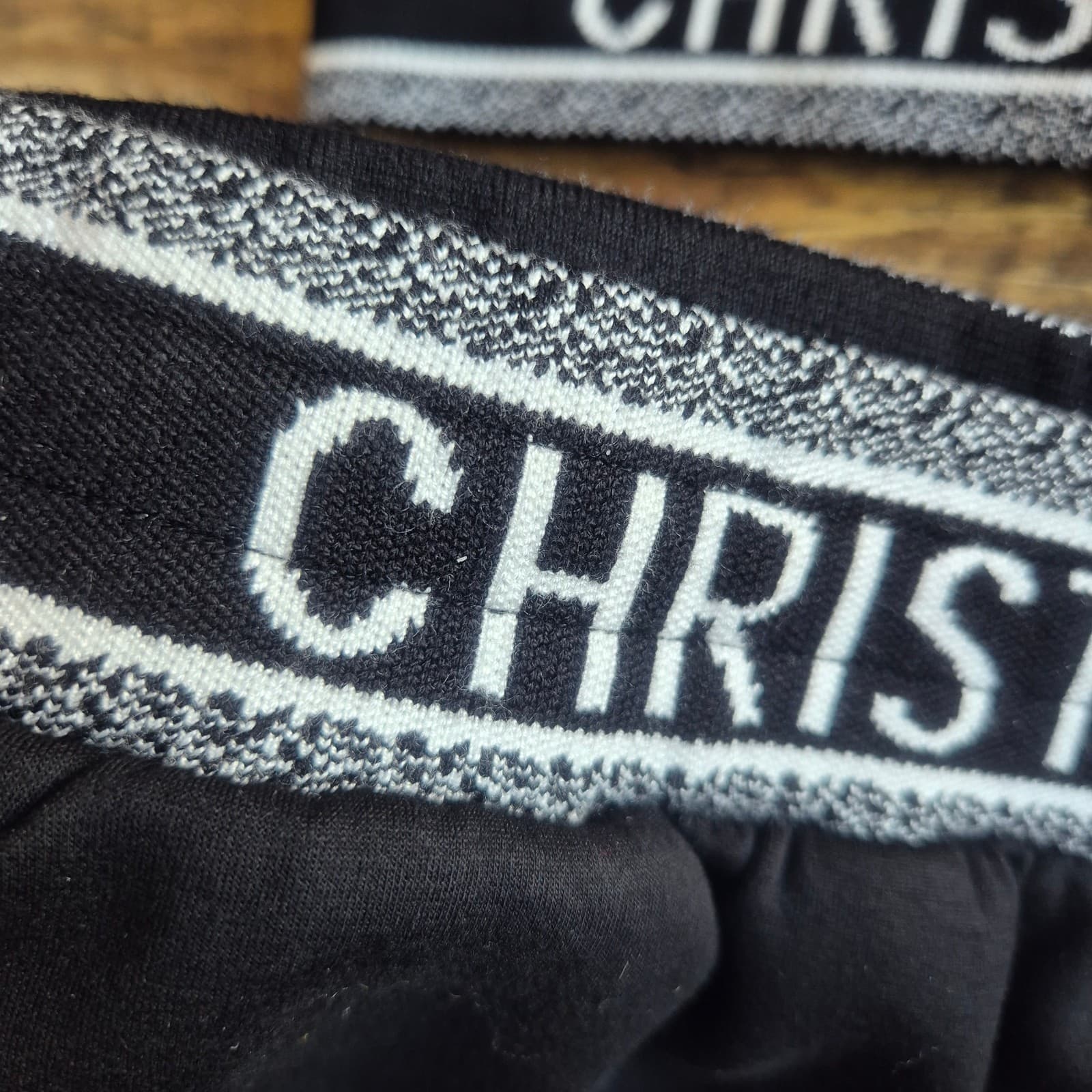 Christian Dior Set of Loungewear Spellout Cropped Sweatshirt Sweatpants Black 4 - Thumbnail 5