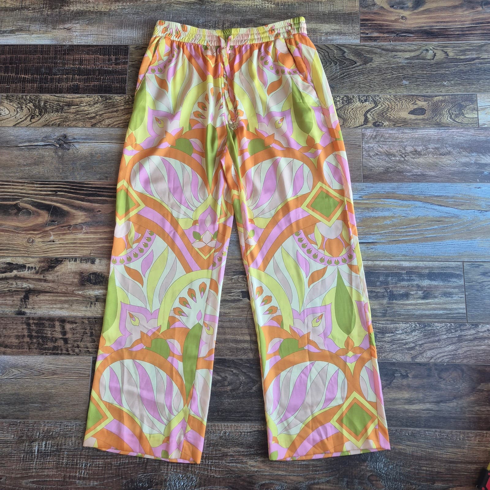 ZARA Set of Muliticolor Printed Satin Top Pants Long Sleeve Straight-Leg Size L - Thumbnail 10