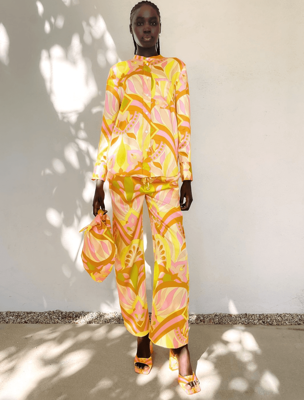 ZARA Set of Muliticolor Printed Satin Top Pants Long Sleeve Straight-Leg Size L - Thumbnail 2