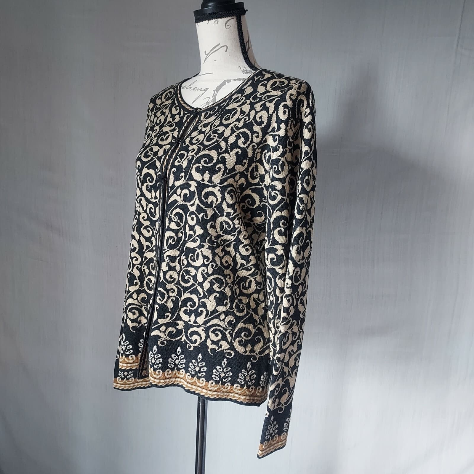 ICELANDIC DESIGN Floral Cardigan Button Cotton Blend Tan-Black Women Chest 40" - Thumbnail 4