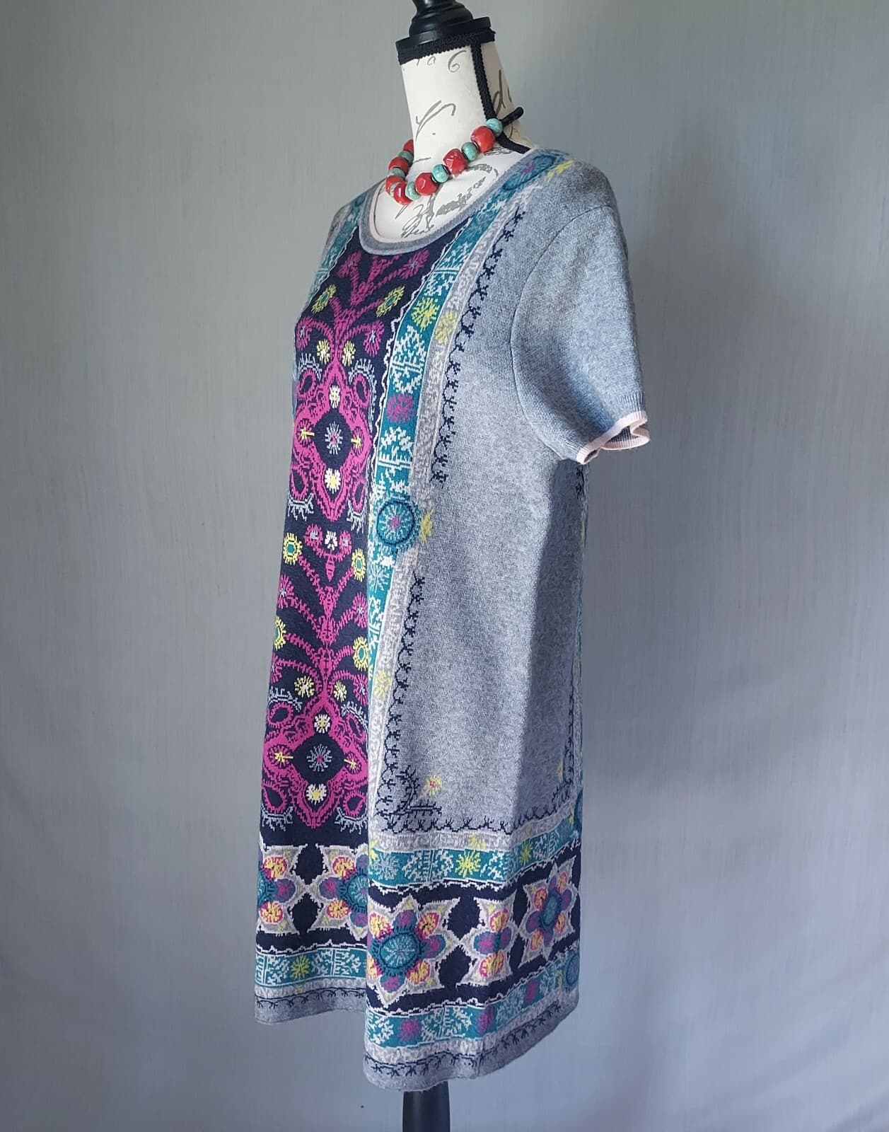 Akemi+Kin Anthropologie Kaleidoscope Sweater Dress Short Sleeve Floral Grey Sz.L - Thumbnail 2