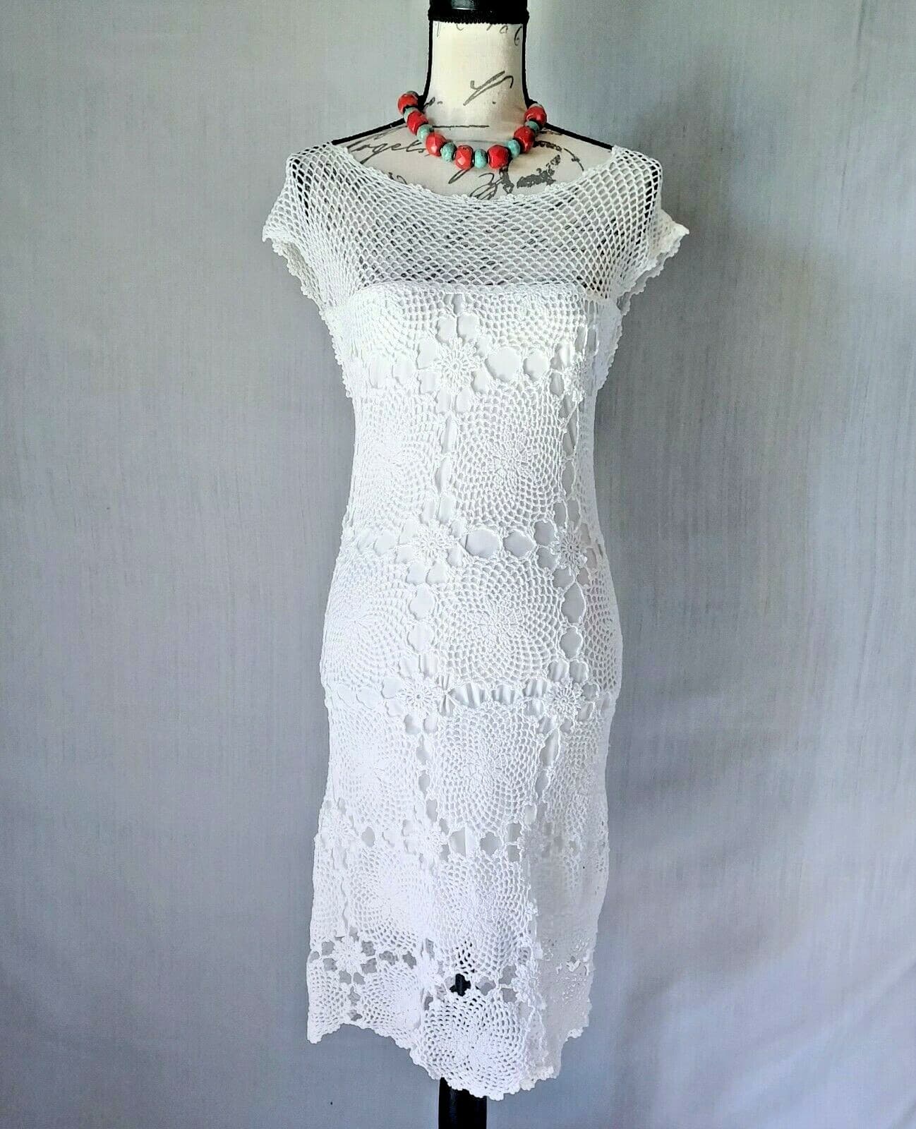 TRINA TURK Crochet Mini Sheath Dress Sleeveless Lined White Cotton Women Medium