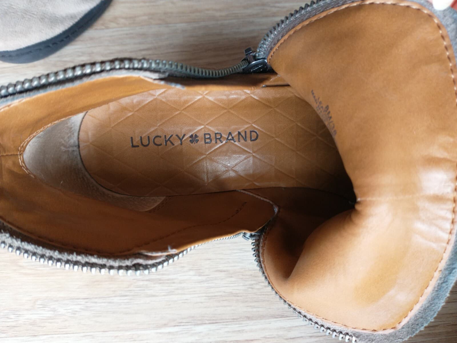EUC Lucky Brand Bartalino Women Suede Ankle Boots Zip Heels-1.5" Brown US8M EU38 - Thumbnail 10