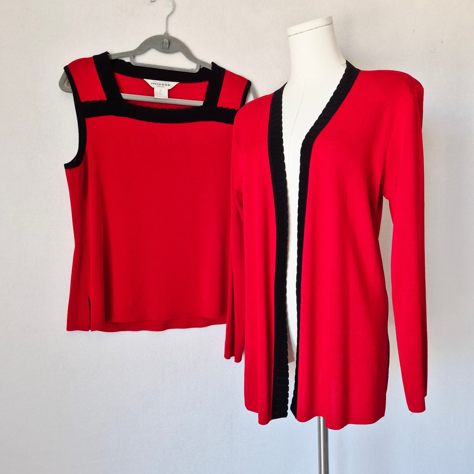 Exclusively Misook 2 Piece Tank Top + Open Cardigan Knit Red Black Women's PM - Thumbnail 2